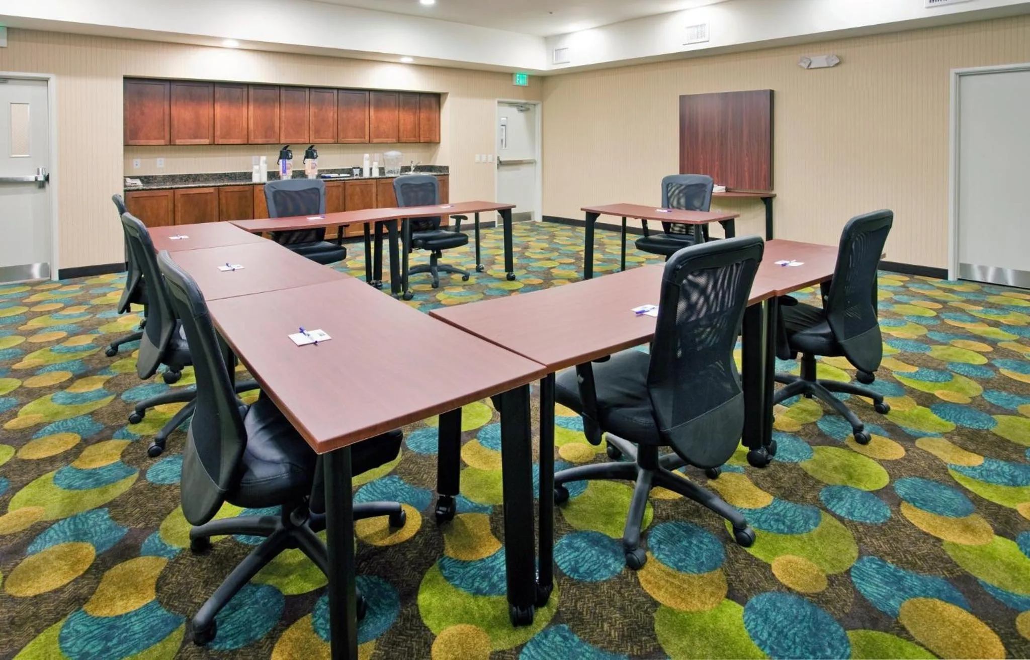 Meeting/conference room in Holiday Inn Express Topeka North by IHG