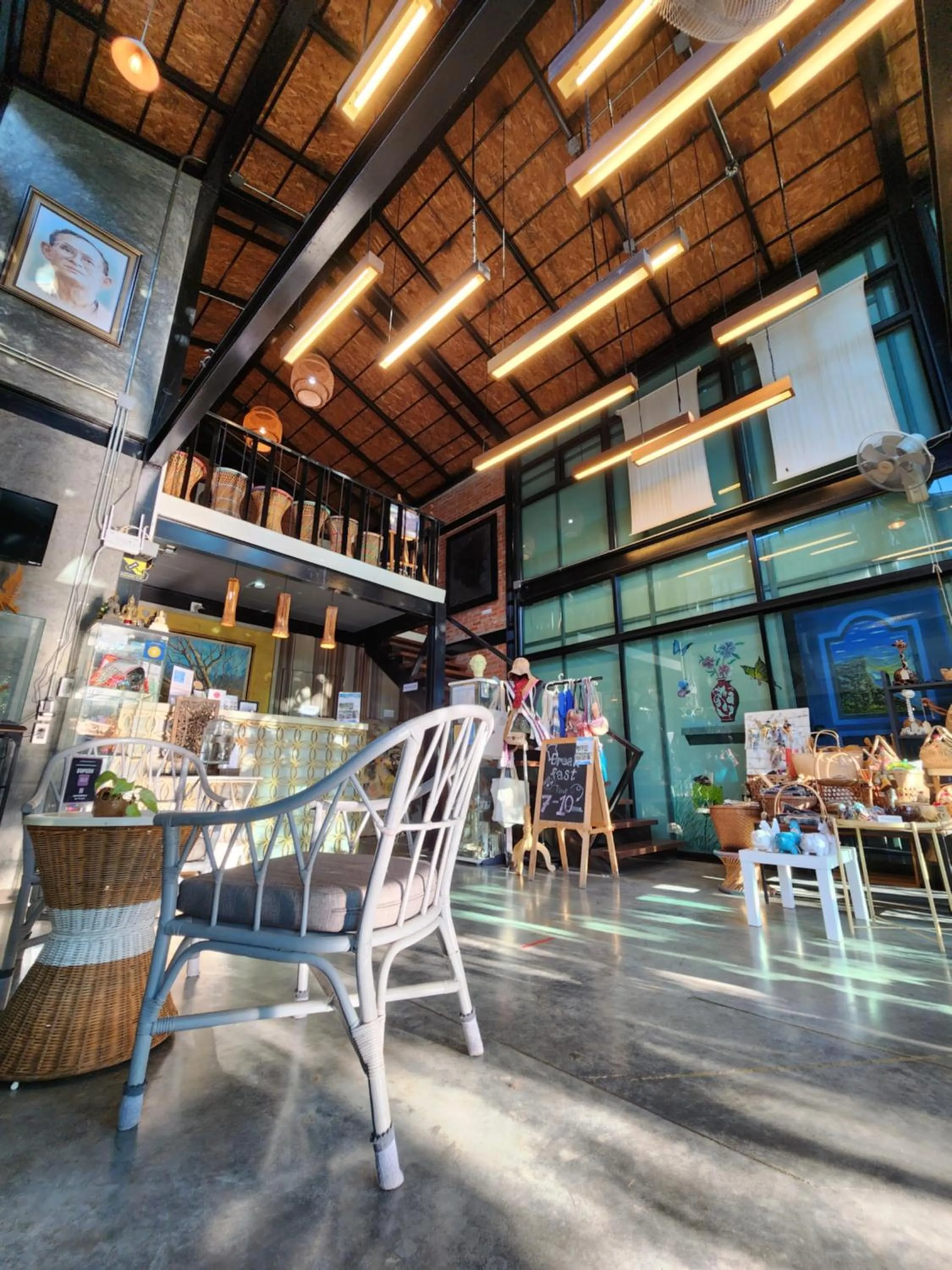 Lobby or reception in Baan Mai Kradan Hostel Chiang Rai