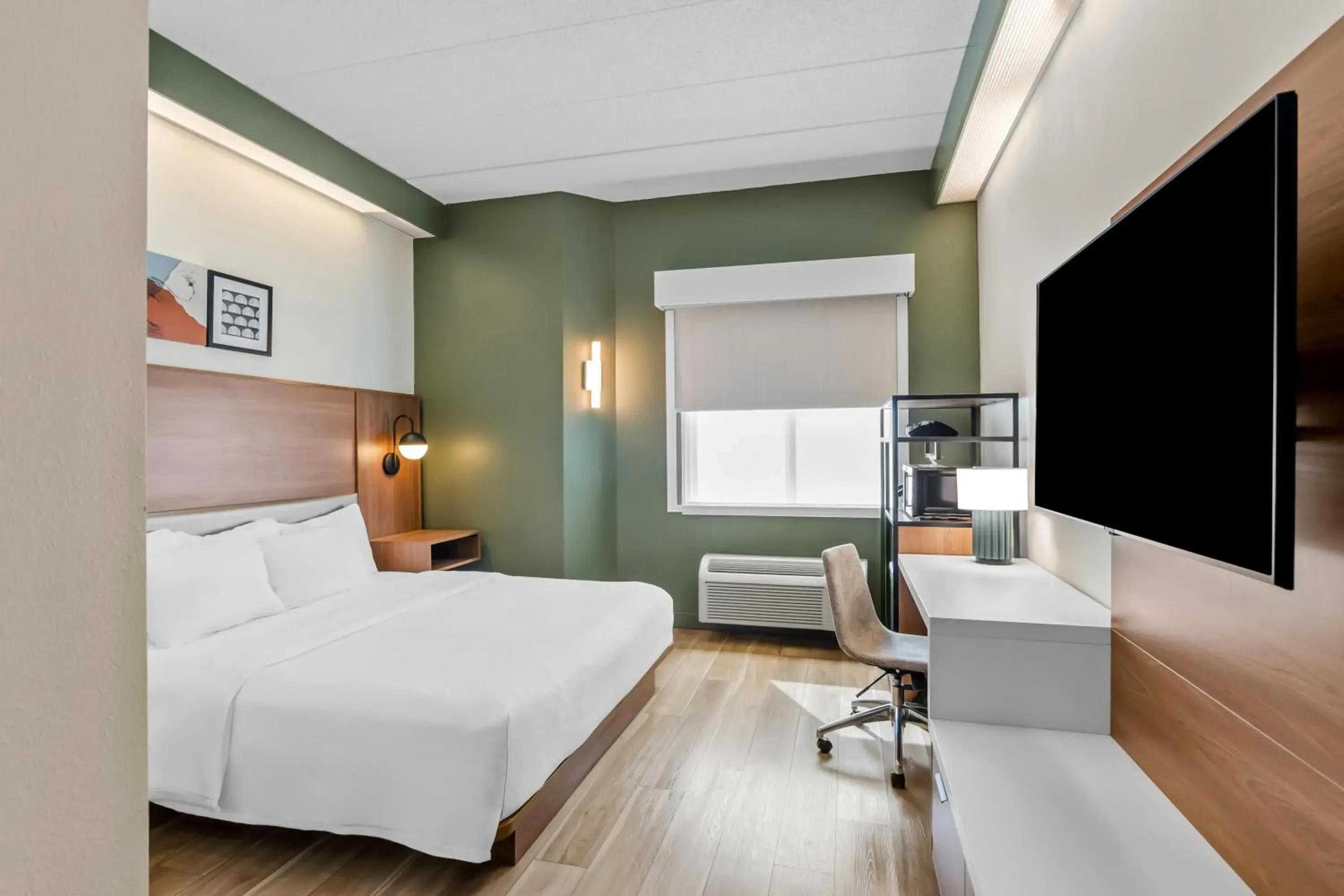 King Room with Roll-In Shower - Mobility and Hearing Access in Spark by Hilton Lynchburg King Room with Roll-In Shower - Mobility and Hearing Access in Spark by Hilton Lynchburg