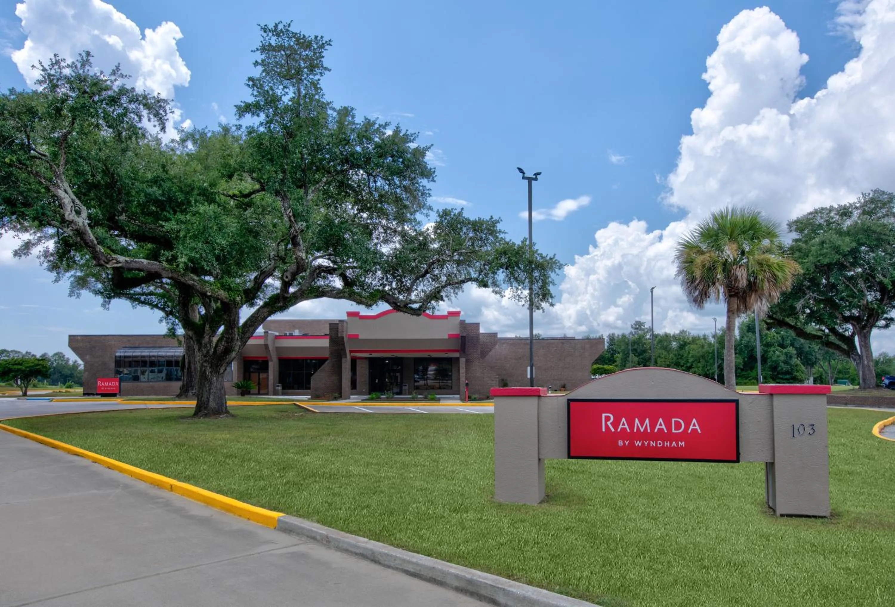 Property building in Ramada by Wyndham Diamondhead I-10 Gulfport