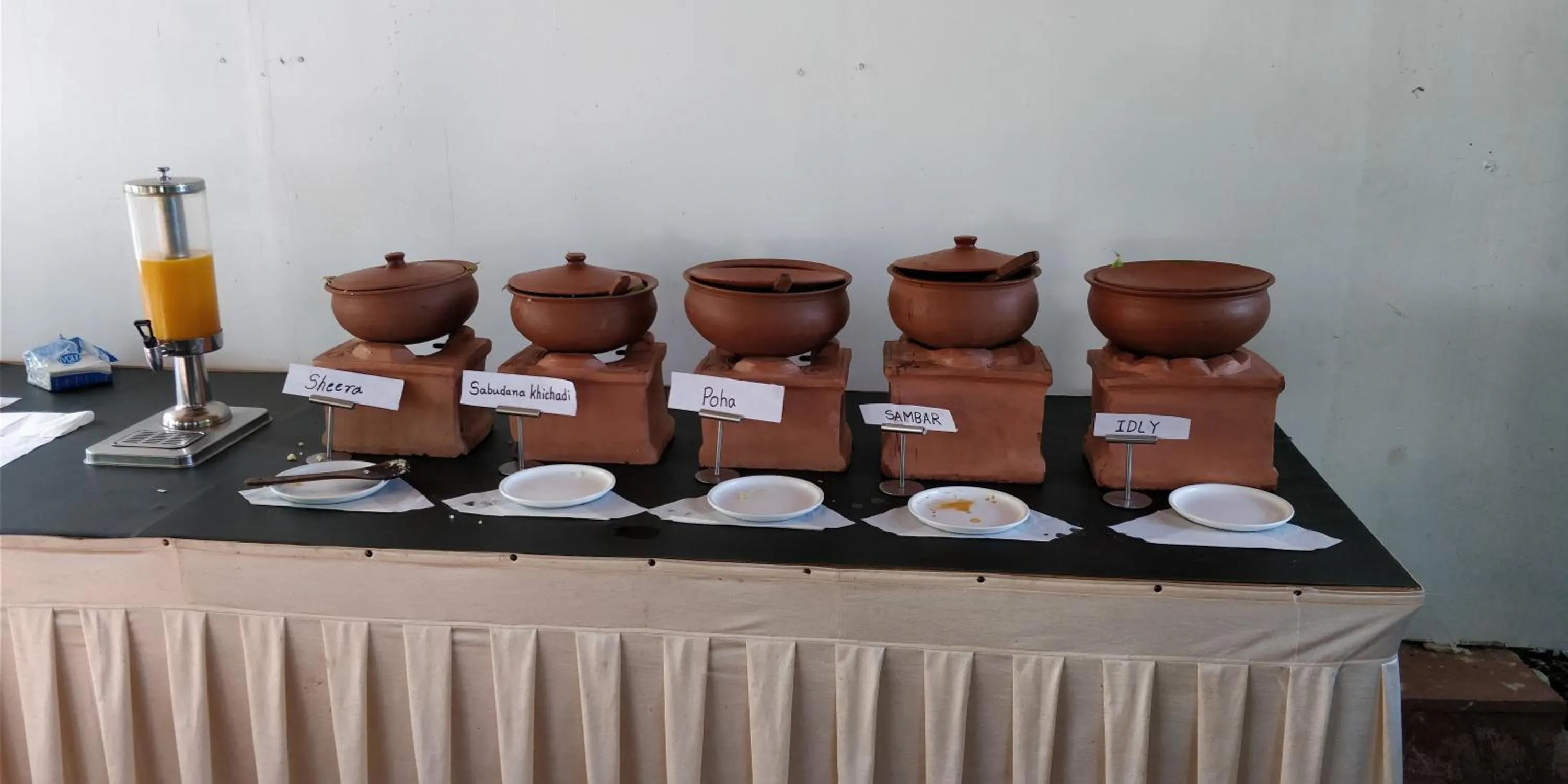 Breakfast in Exotica Beach Retreats Diveagar