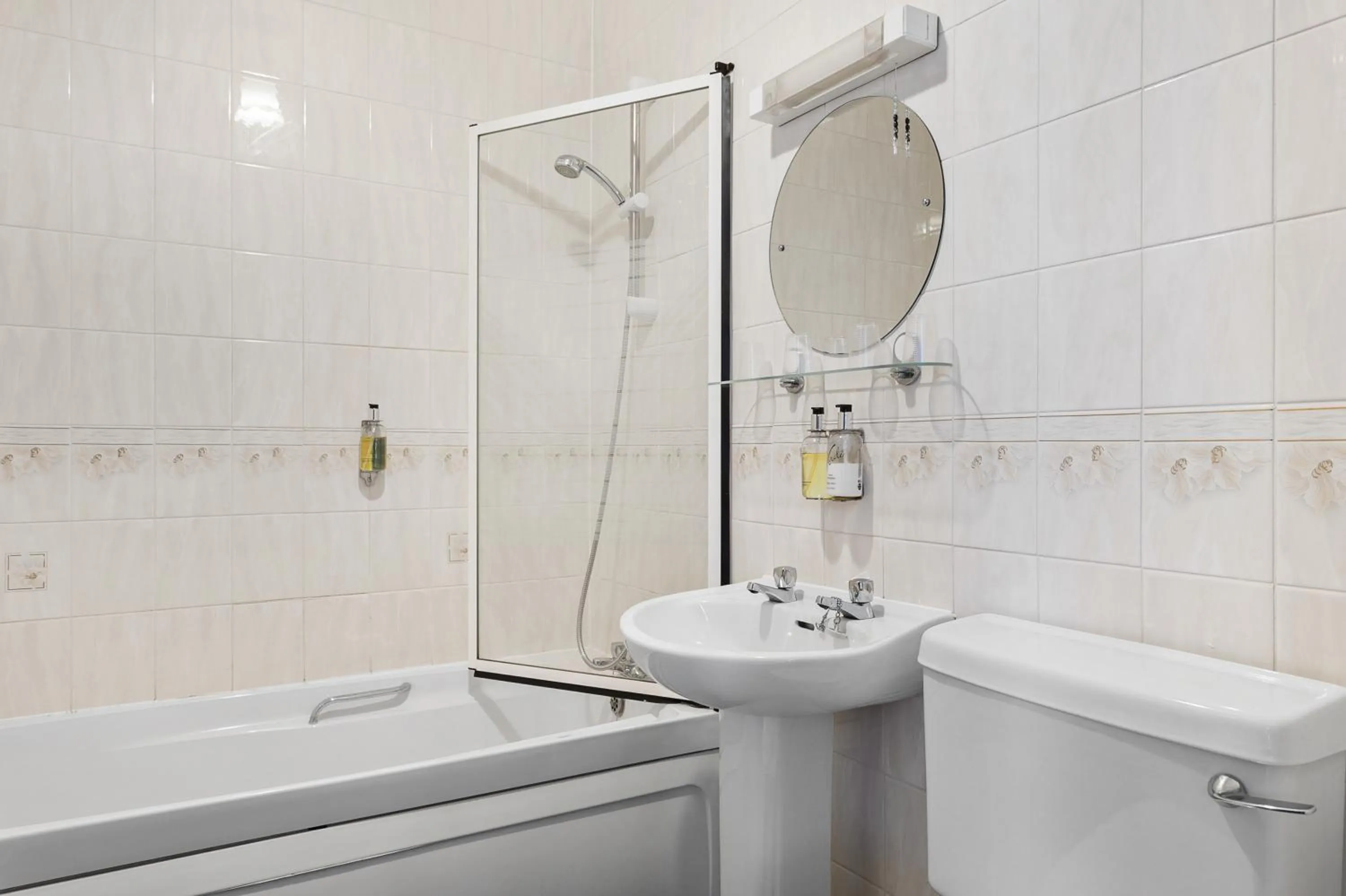 Shower in Marine Hotel