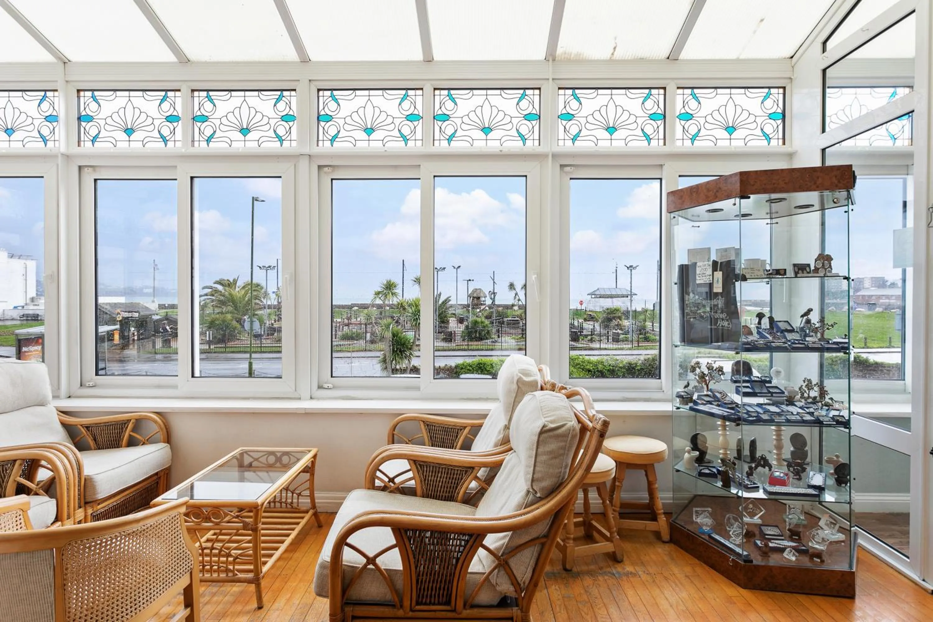 Lounge or bar in Marine Hotel