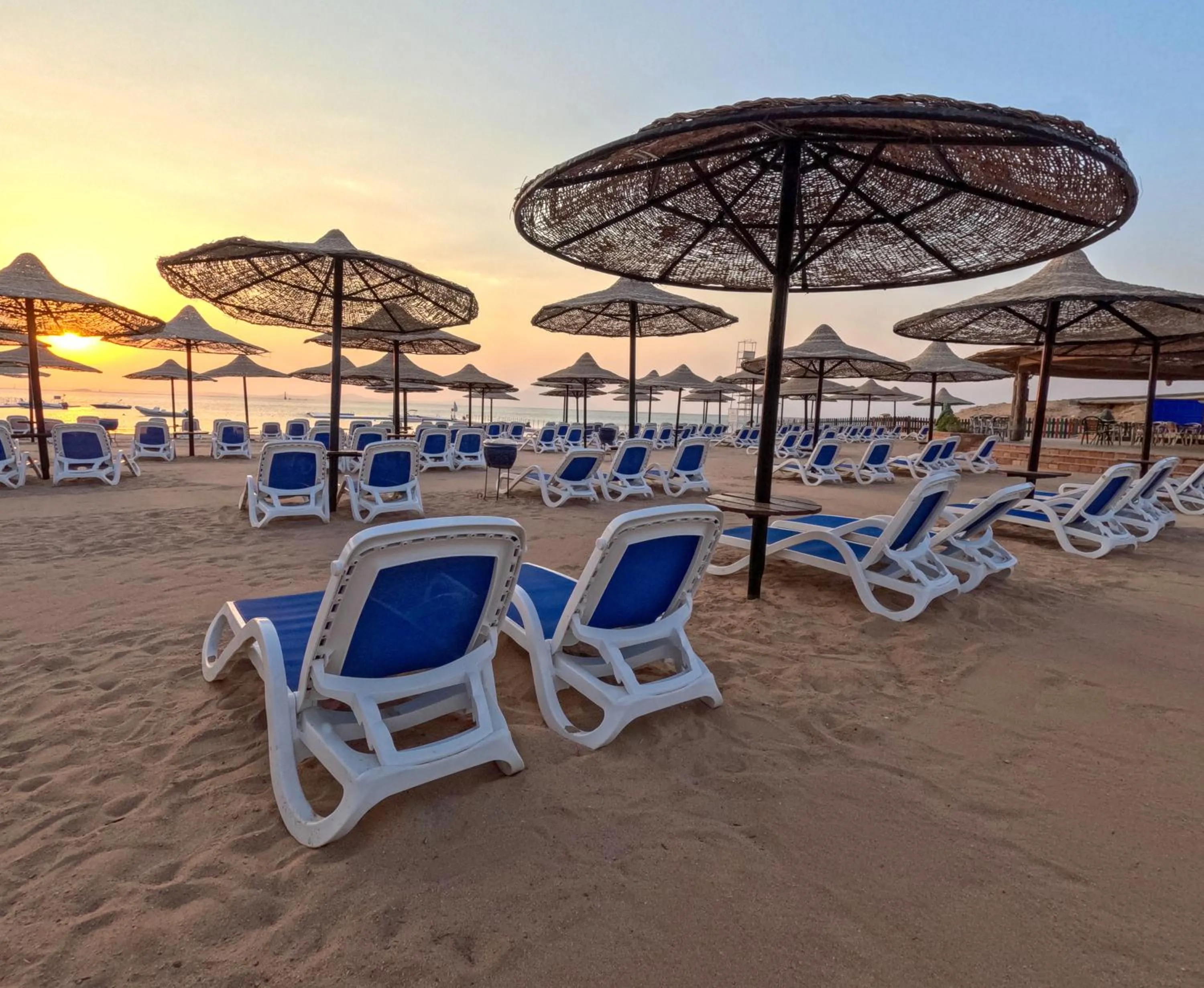 Sunrise in Ivy Cyrene Island Aqua Park Resort