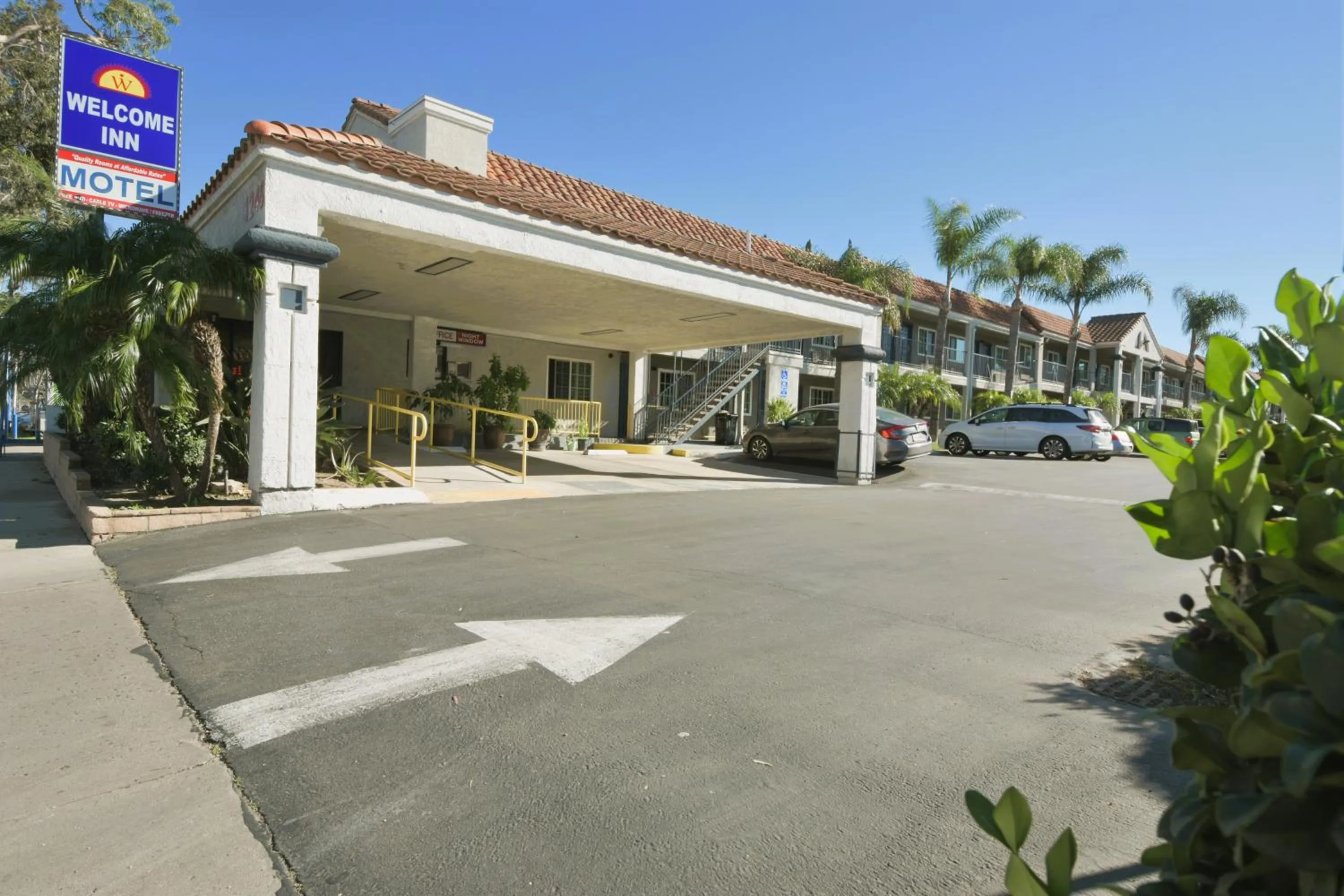 Property building in Welcome Inn Corona