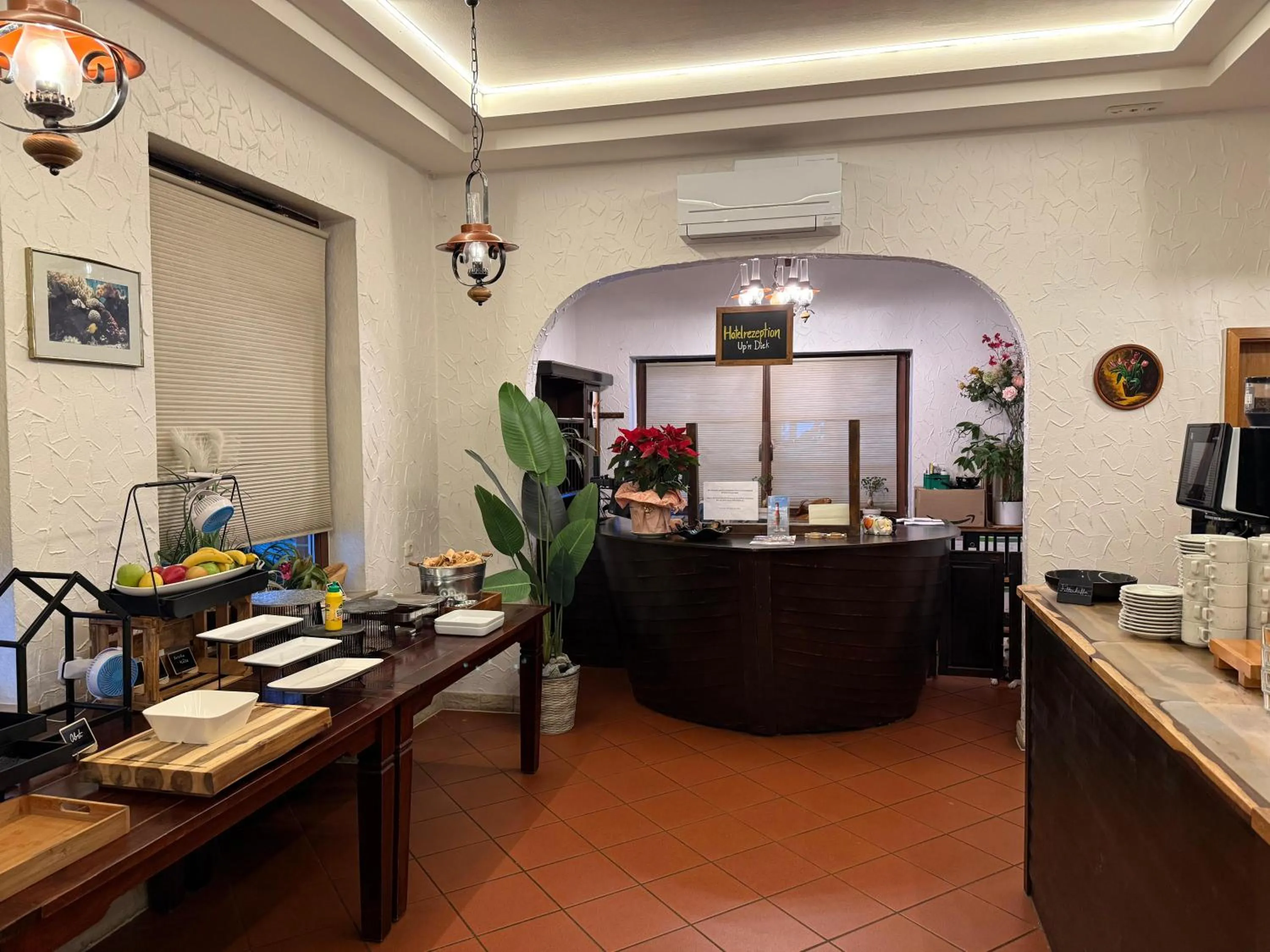 Restaurant/places to eat in Hotel Up´n Diek