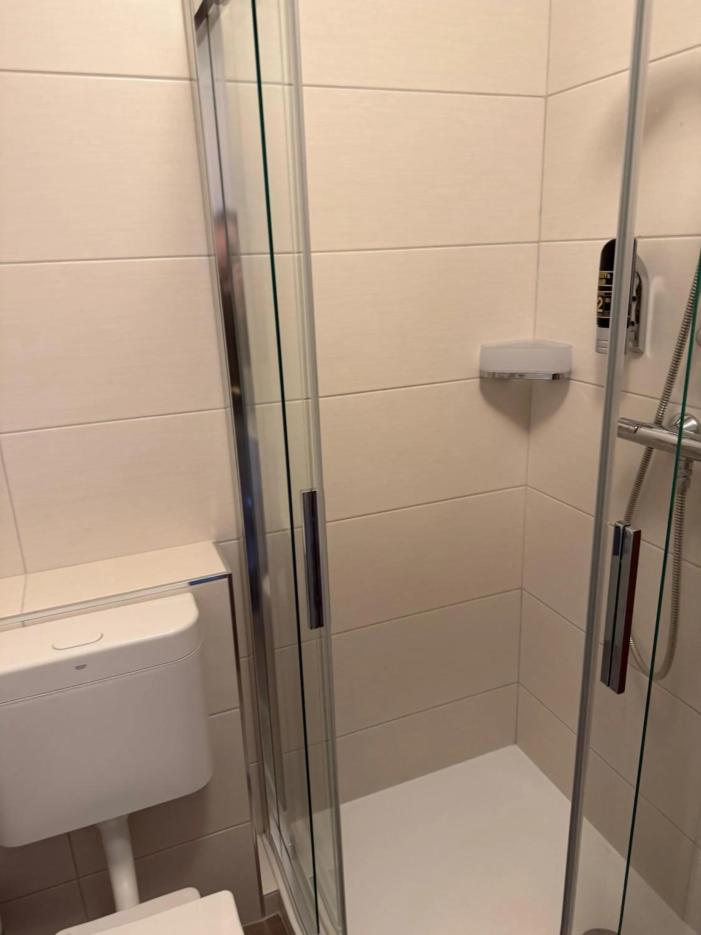 Bathroom in Hotel Up´n Diek