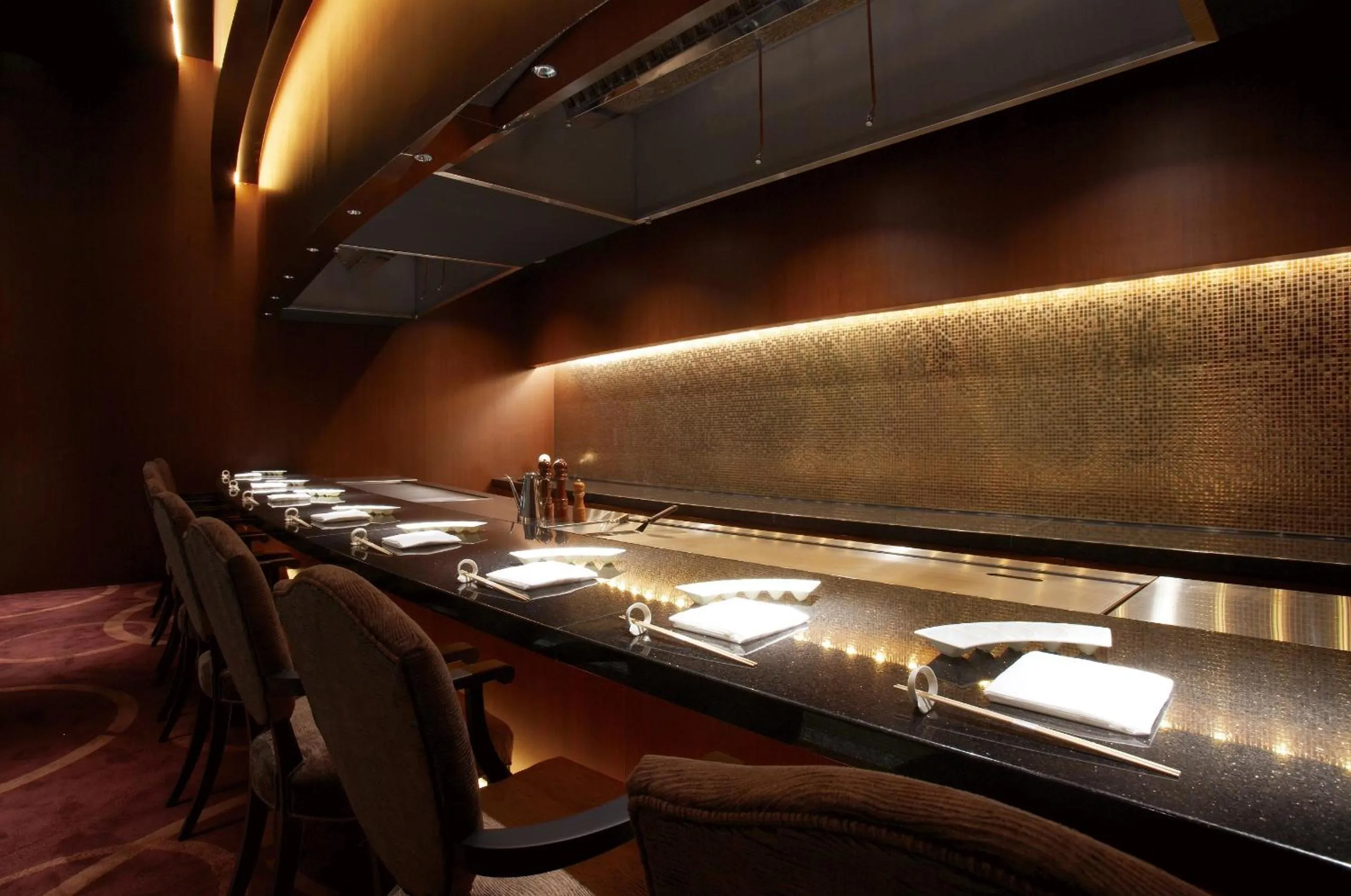 Restaurant/places to eat in GRAND NIKKO AWAJI