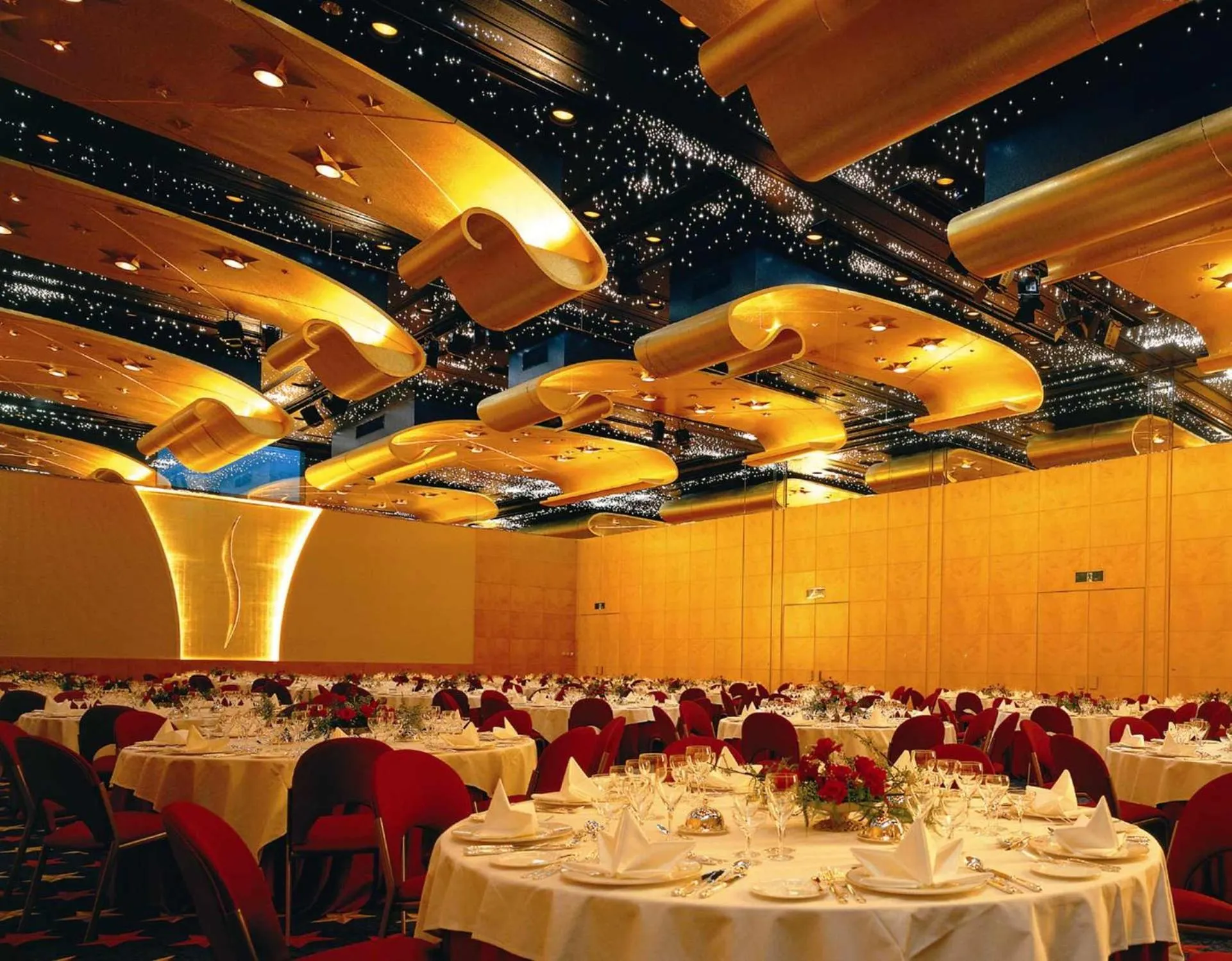 Banquet/Function facilities in GRAND NIKKO AWAJI