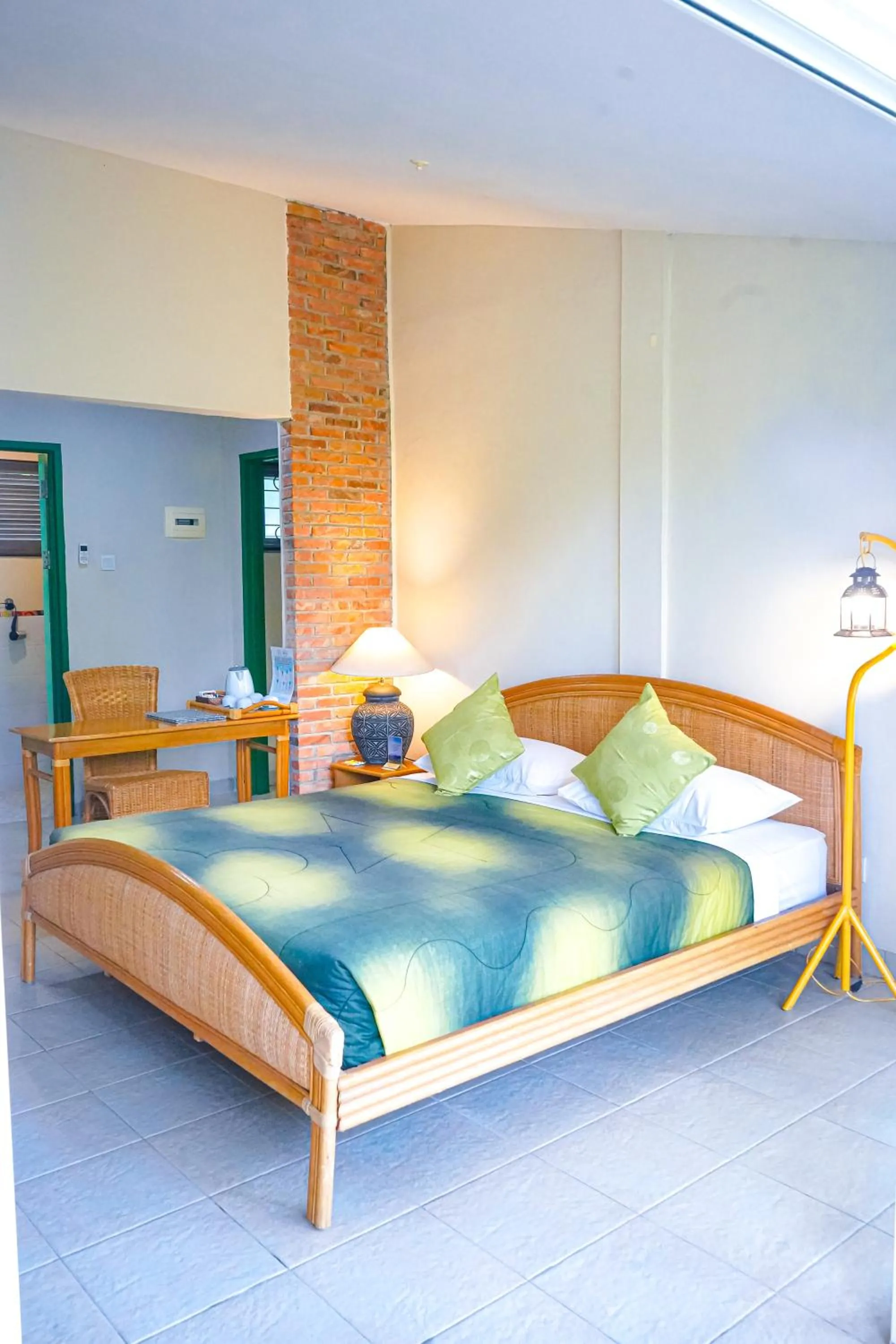 Bedroom, Bed in Hotel Deli River and Restaurant Omlandia