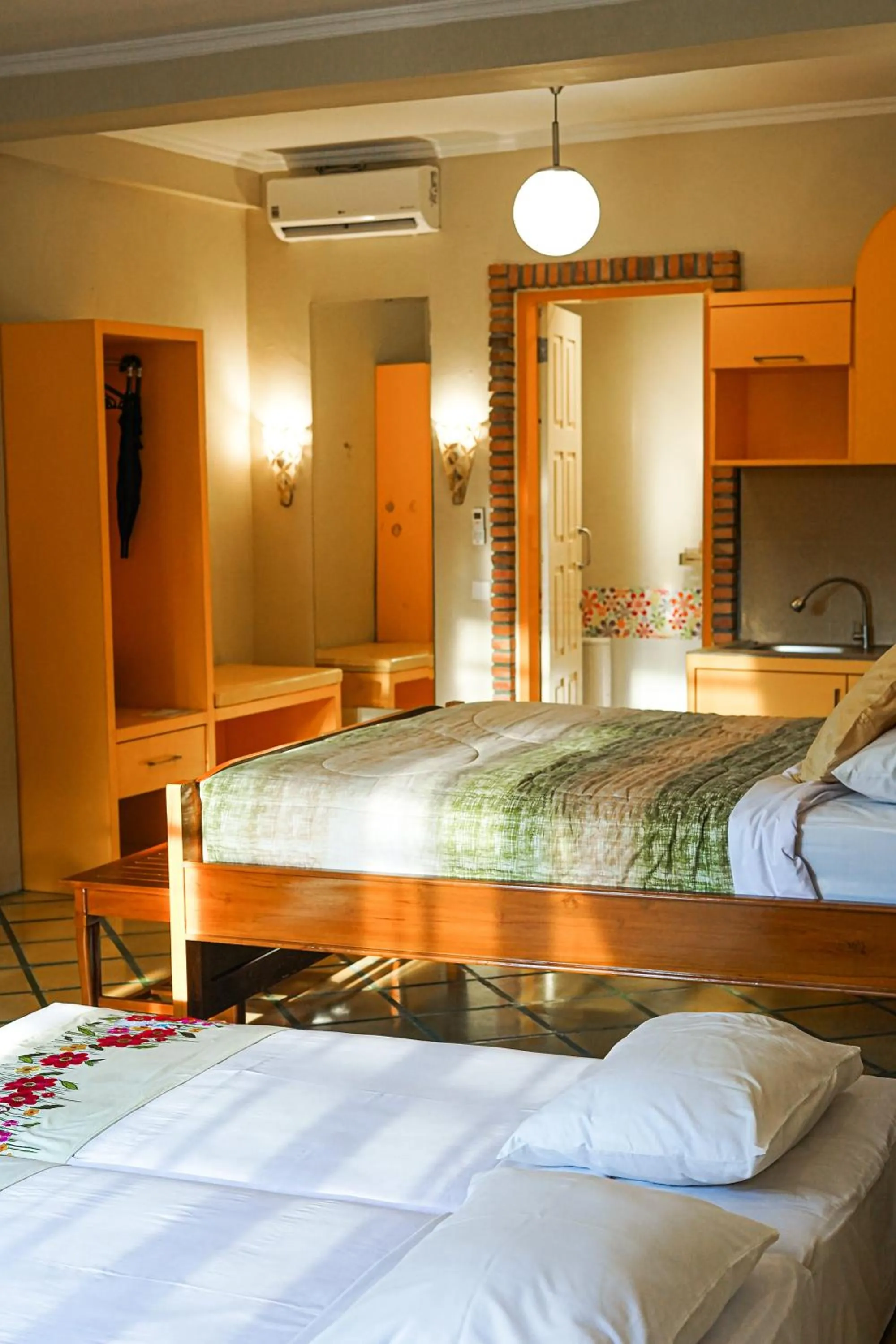 Bedroom, Bed in Hotel Deli River and Restaurant Omlandia