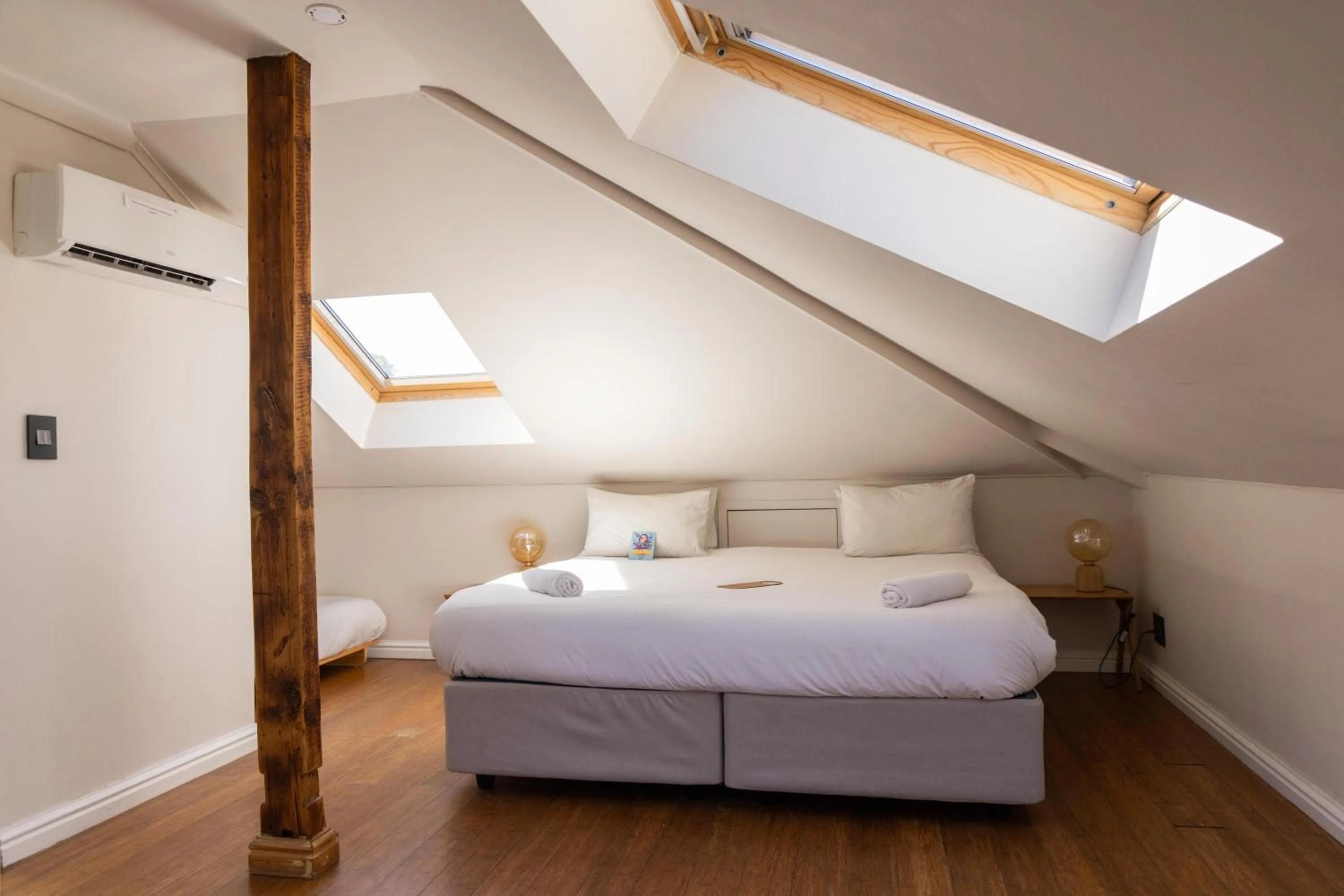 Bed in Villa Viva Cape Town