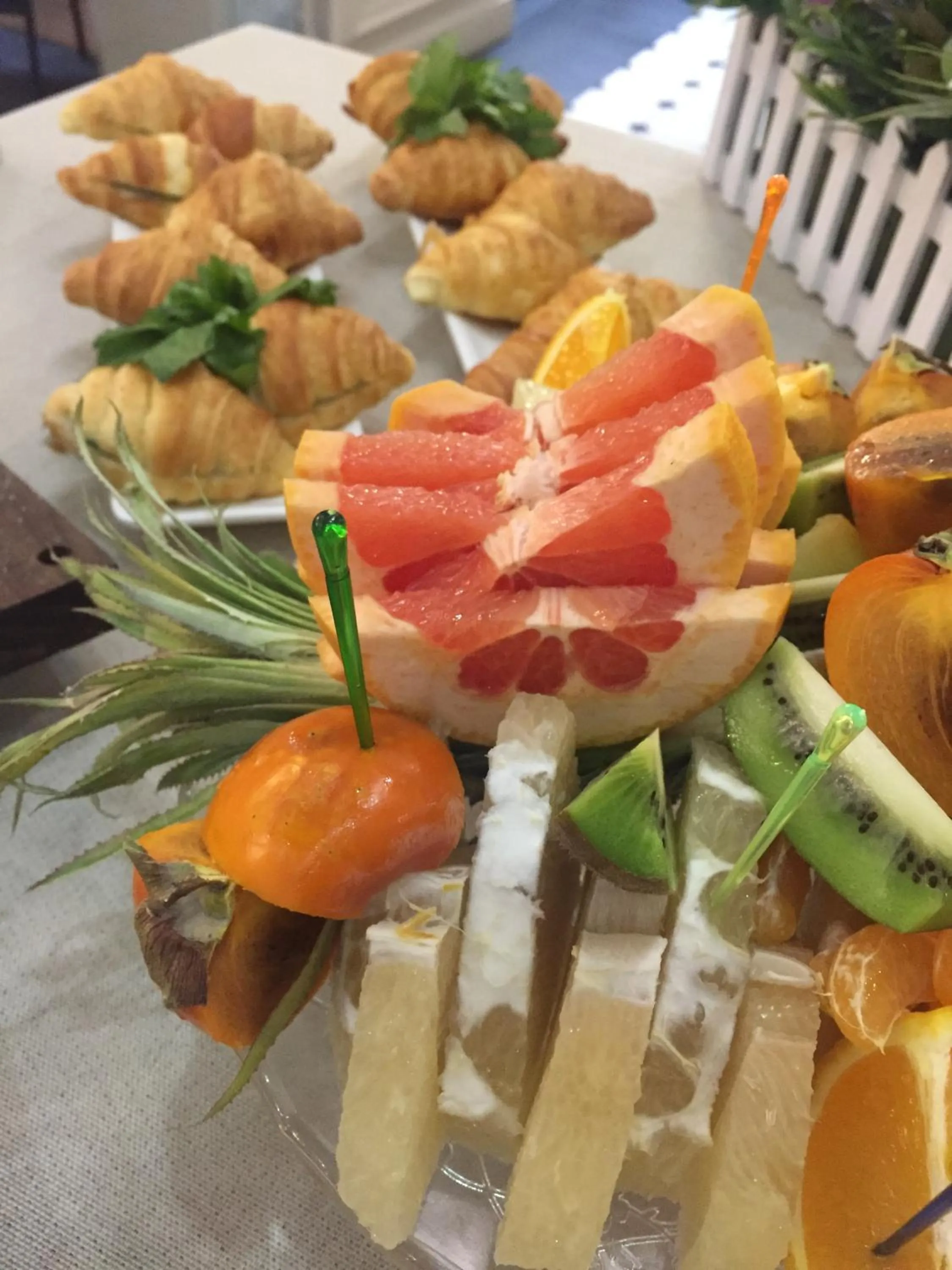 Restaurant/places to eat in Madison Ave Hotel Bishkek