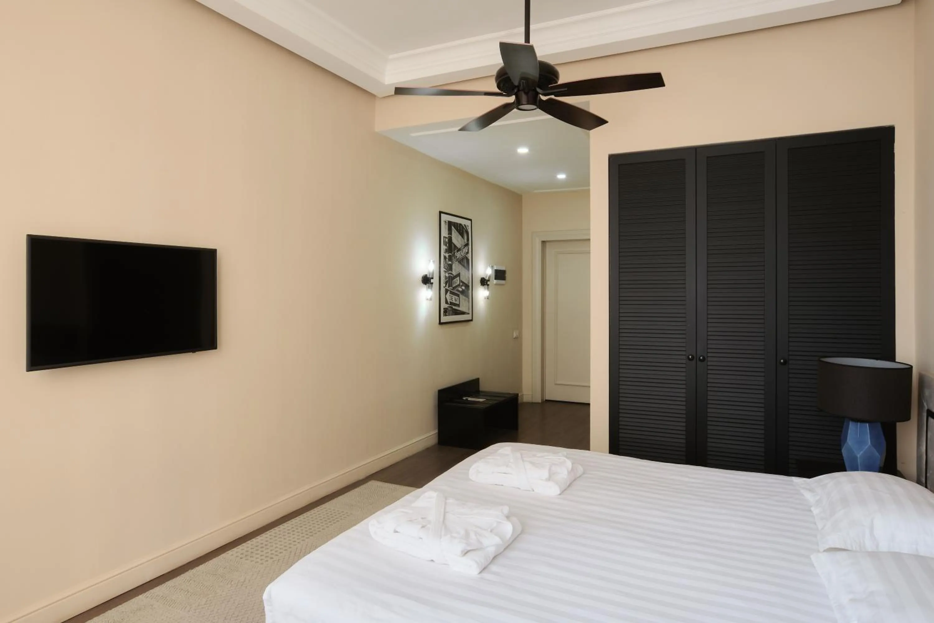 Bed in Madison Ave Hotel Bishkek