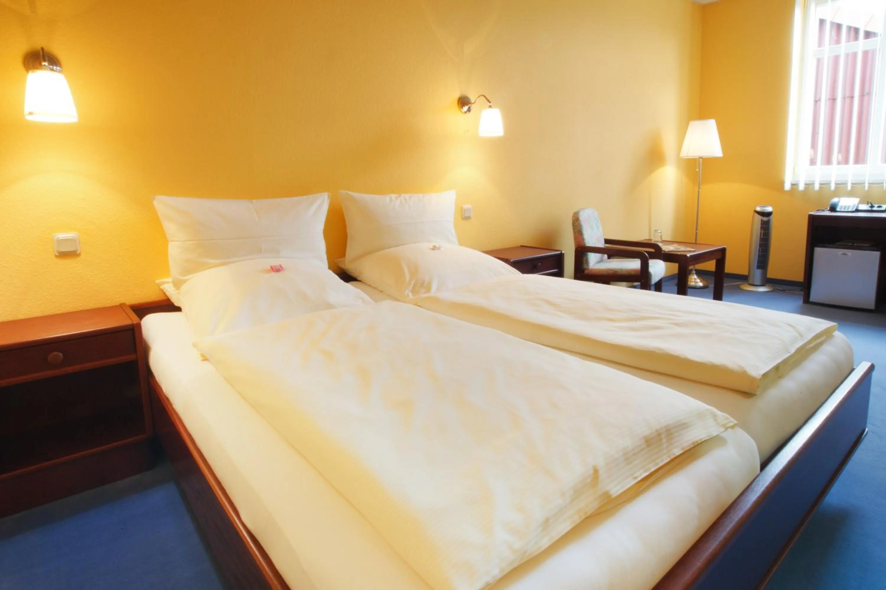 Photo of the whole room, Bed in Landhotel Zum Pottkuchen