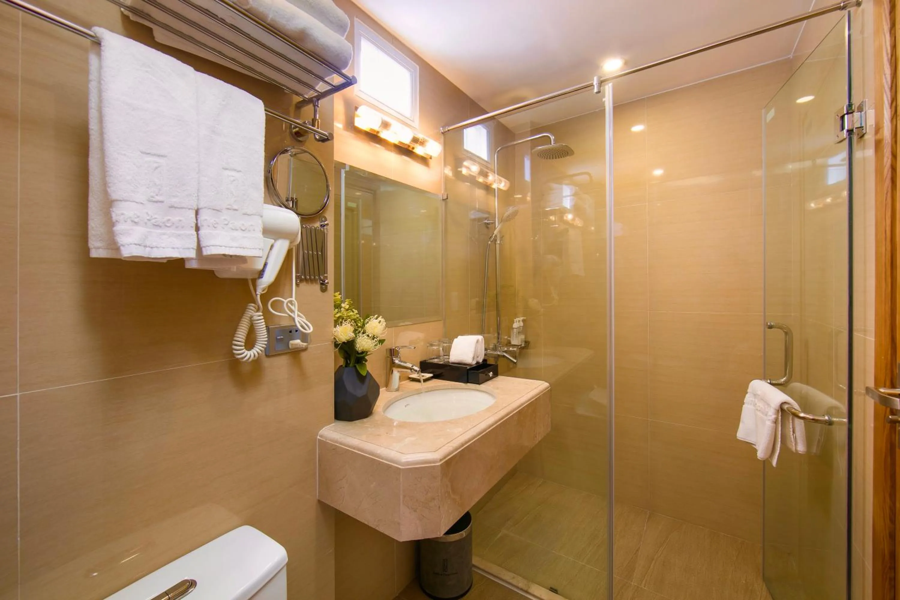 Bathroom in Hanoi Paon Hotel & Spa