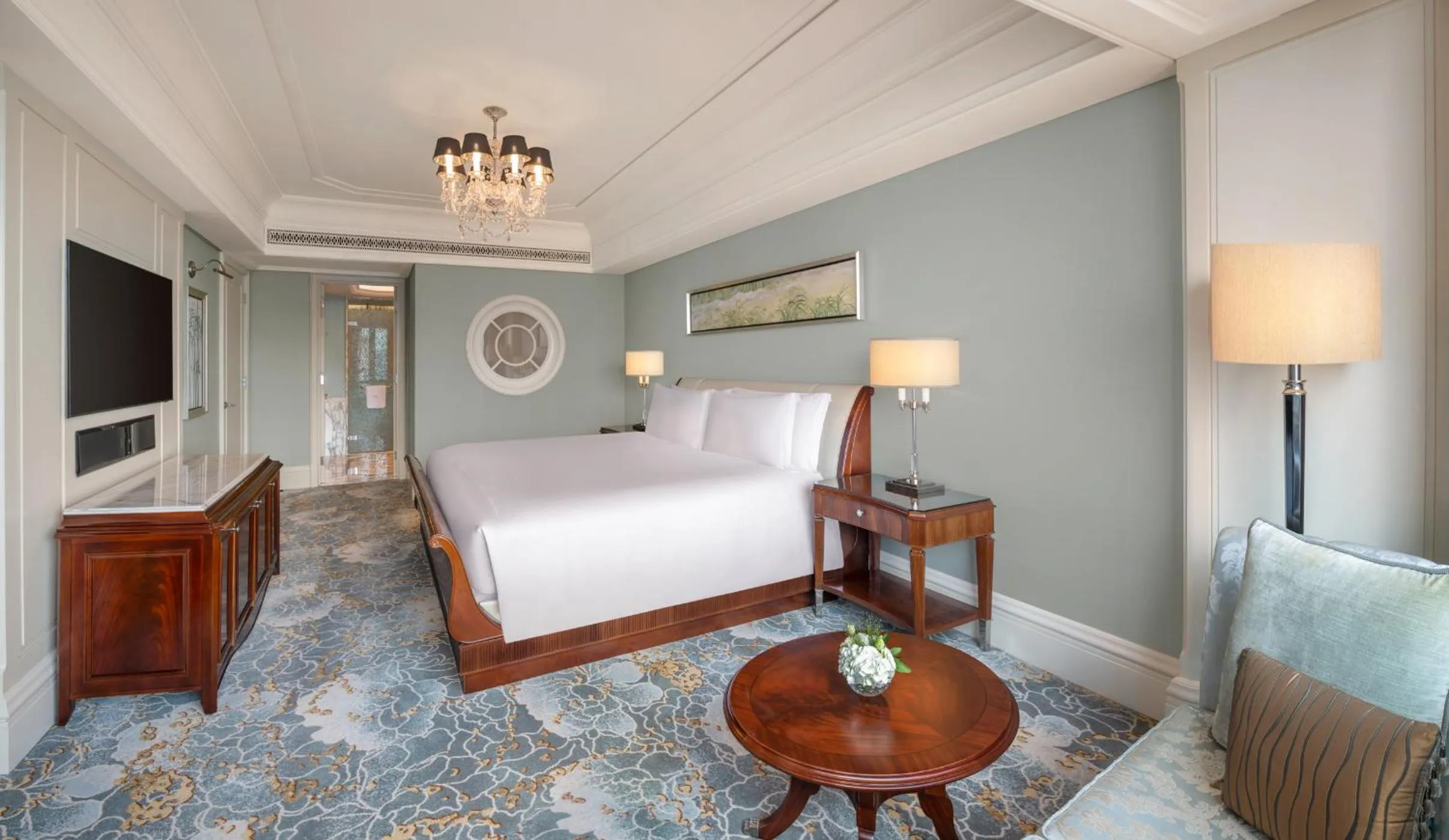 Bedroom, Bed in Waldorf Astoria Shanghai on the Bund