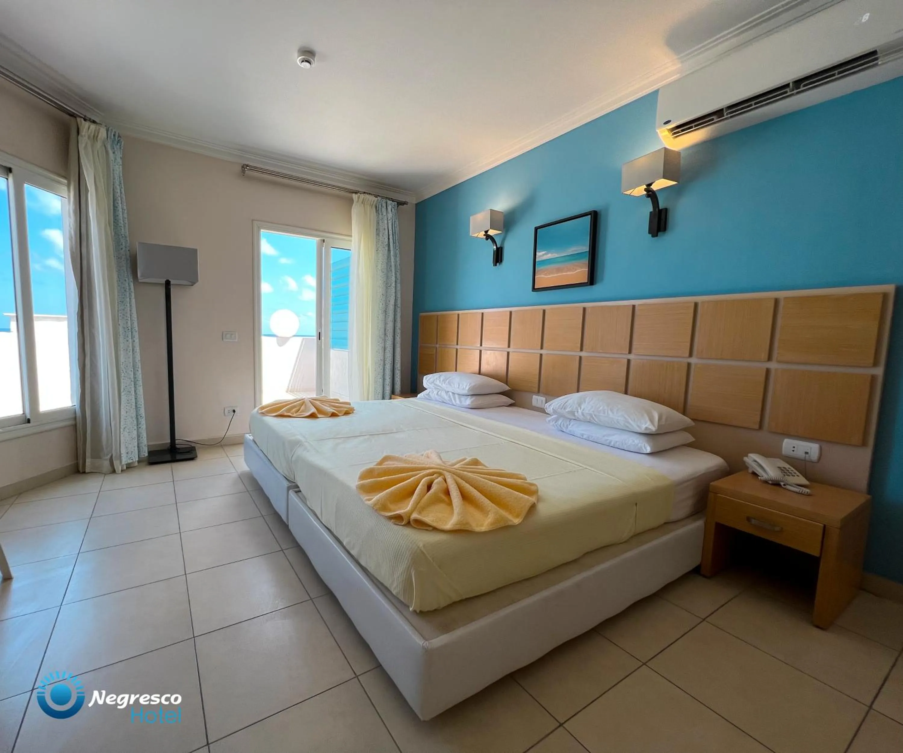 Bed in Negresco Hotel