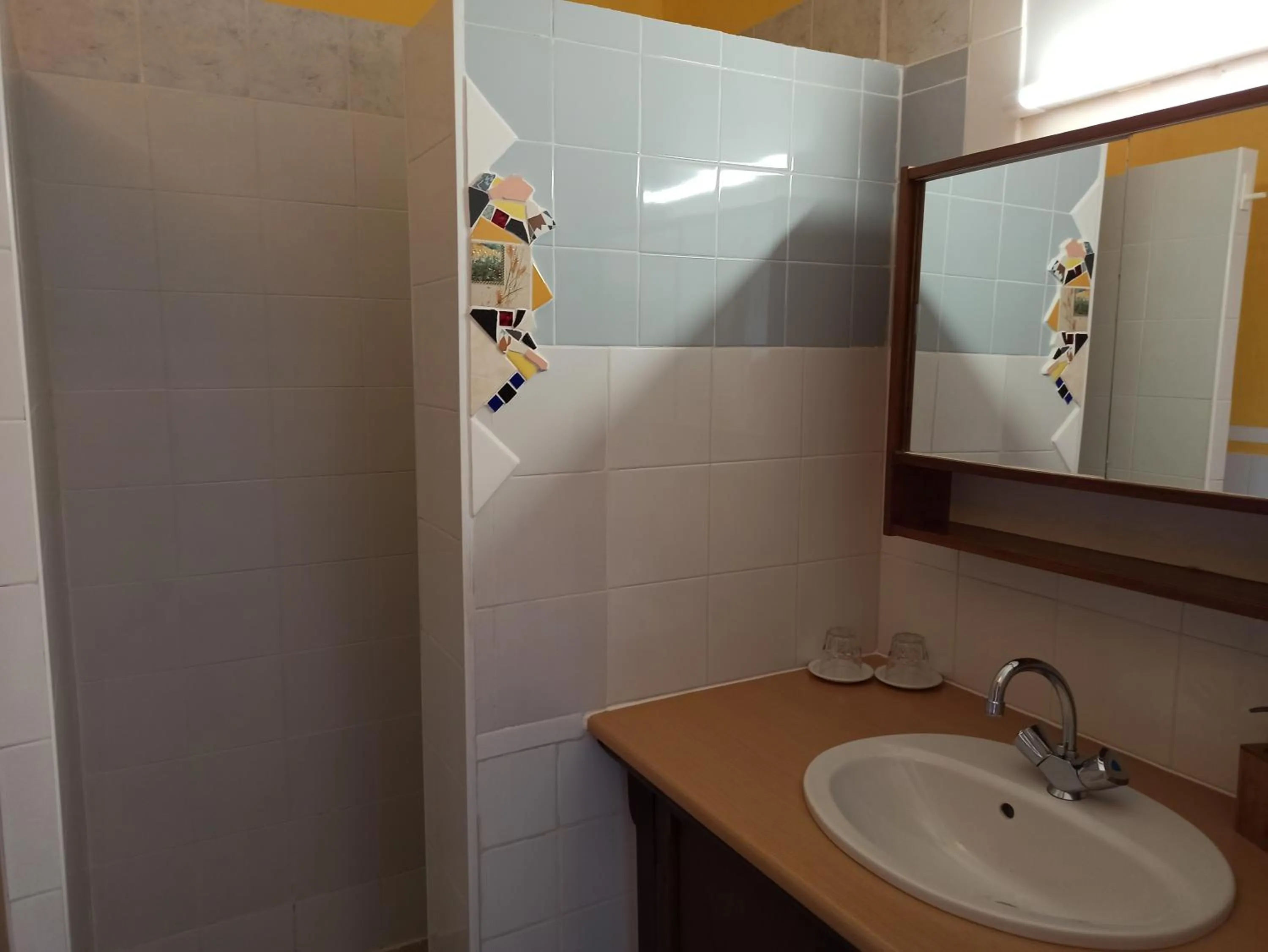 Bathroom in Hôtel Restaurant Le Mûrier de Viels - Grand Figeac