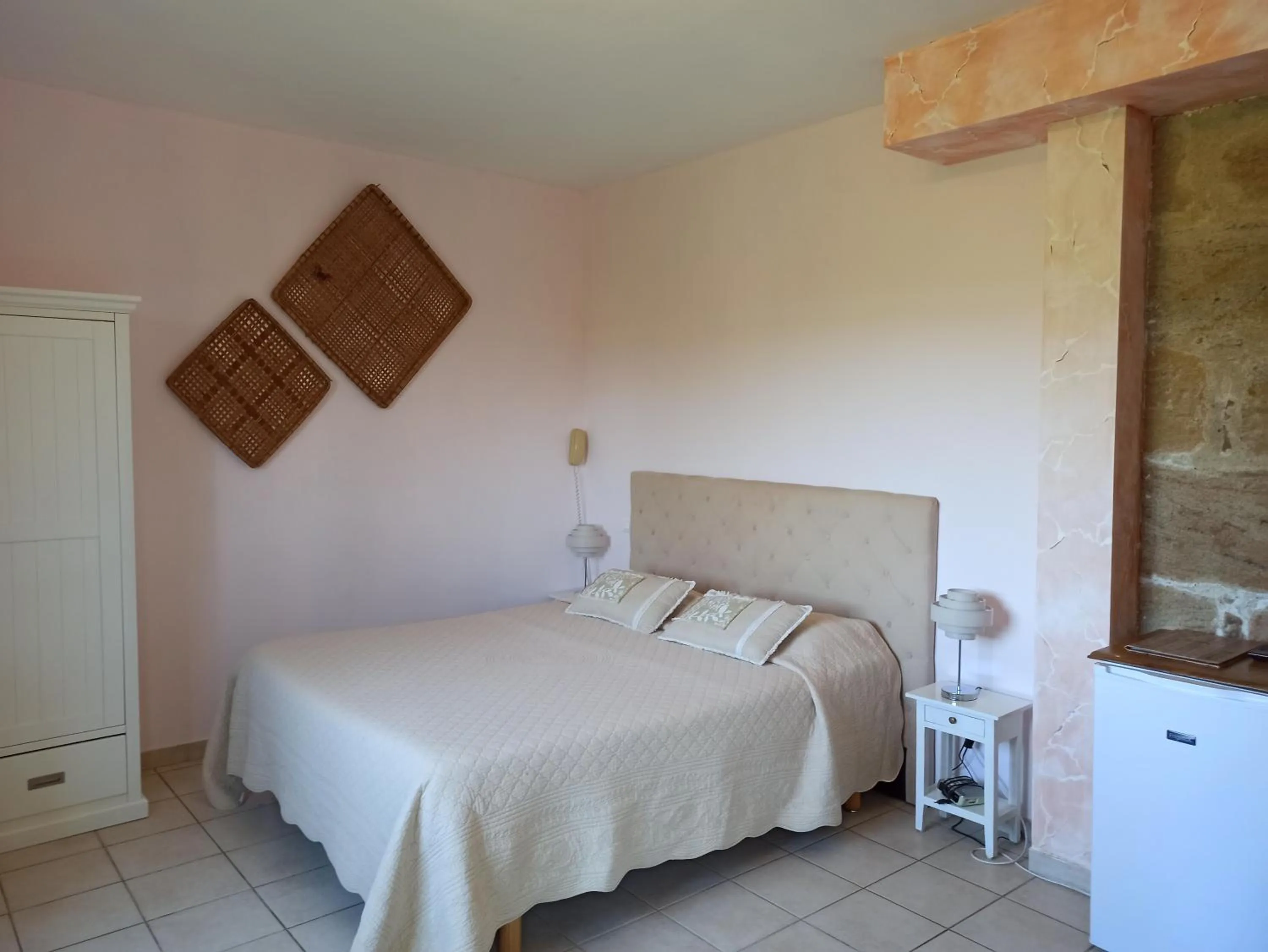 Bed in Hôtel Restaurant Le Mûrier de Viels - Grand Figeac