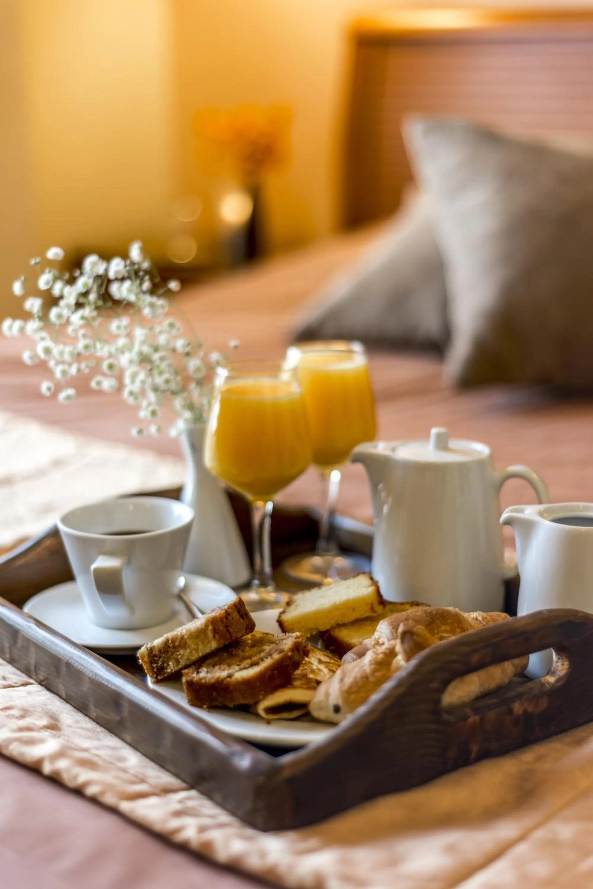 Coffee/tea facilities in Lakonia Hotel
