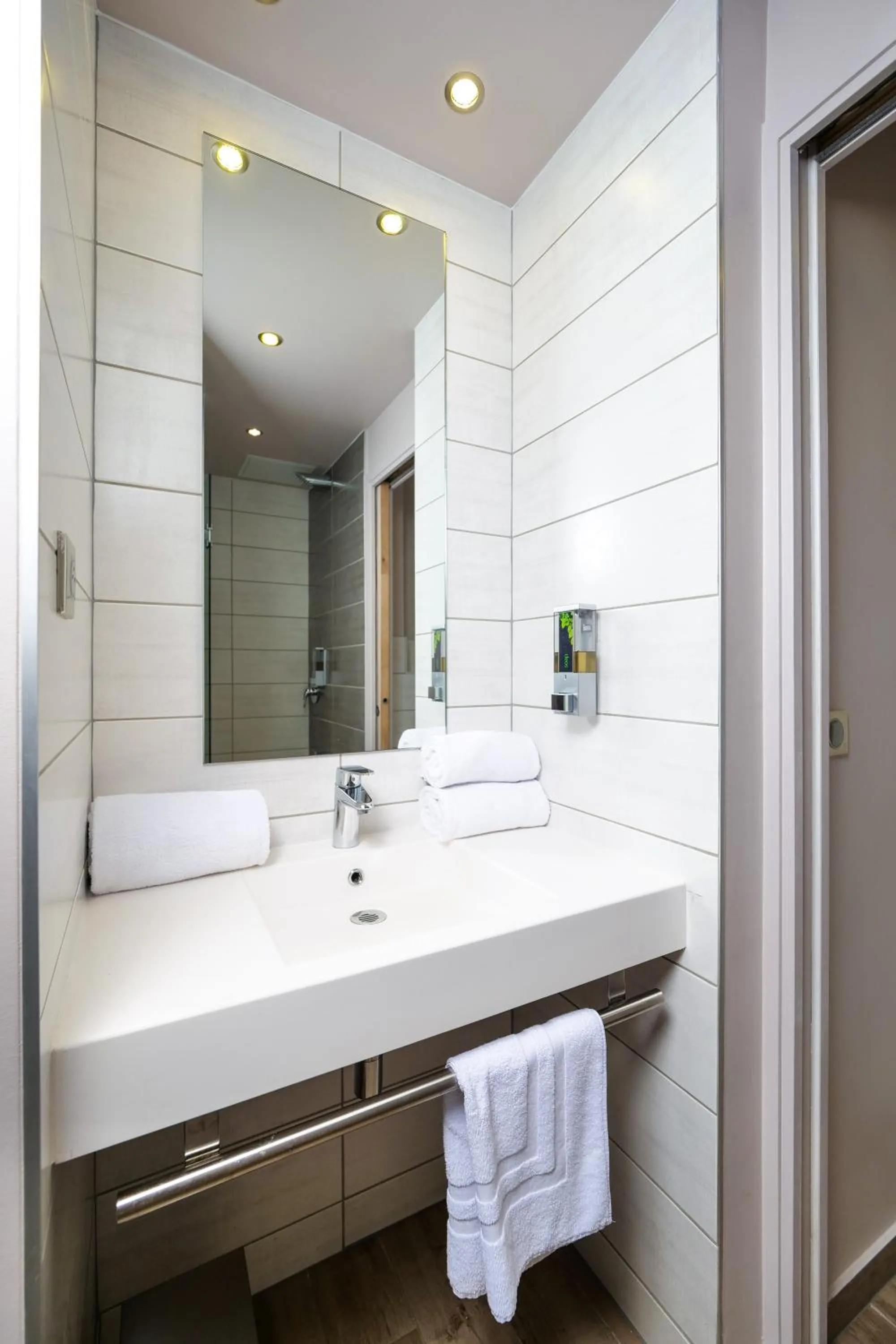 Bathroom in Gondwana City Green