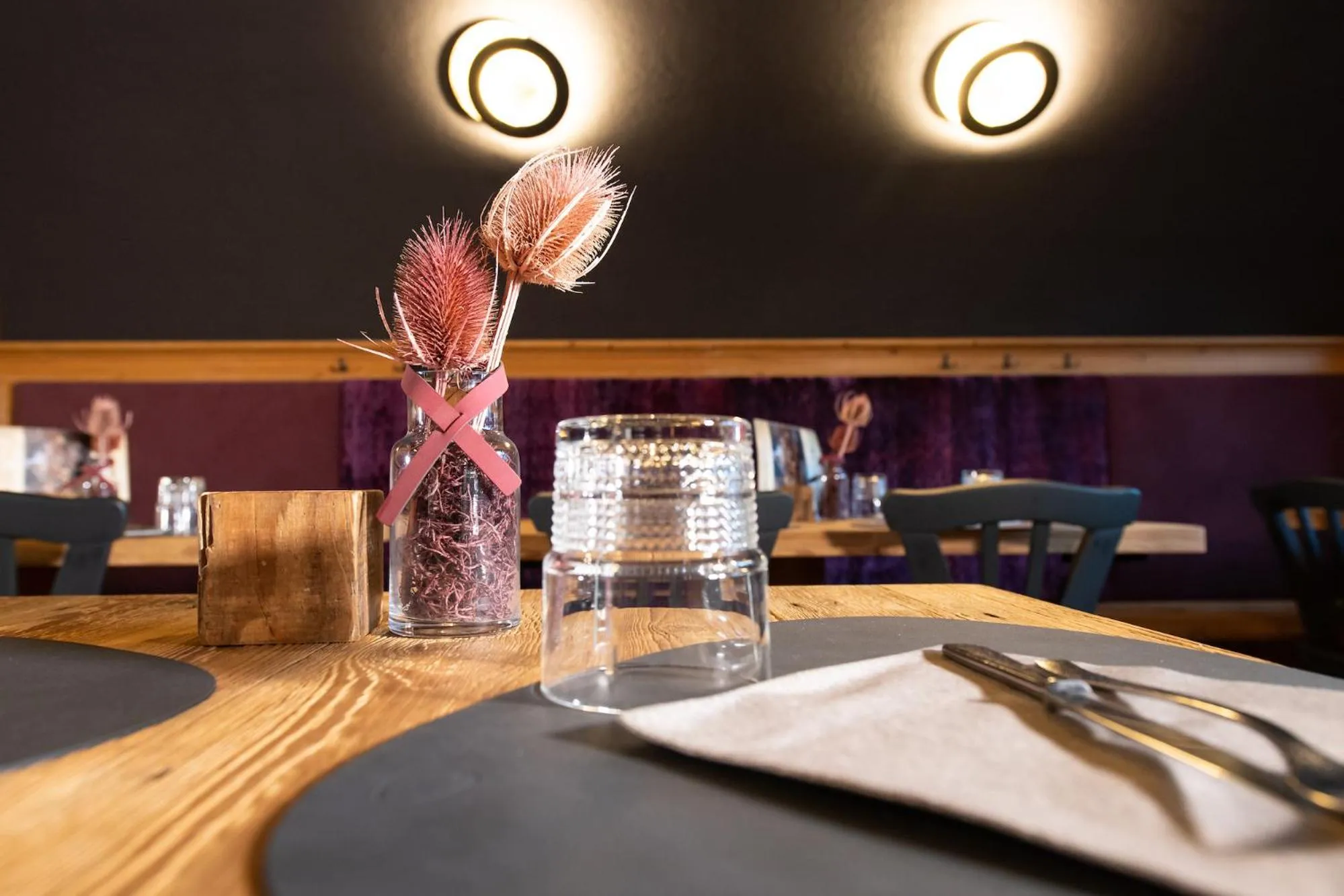 Restaurant/places to eat in Hotel Stella