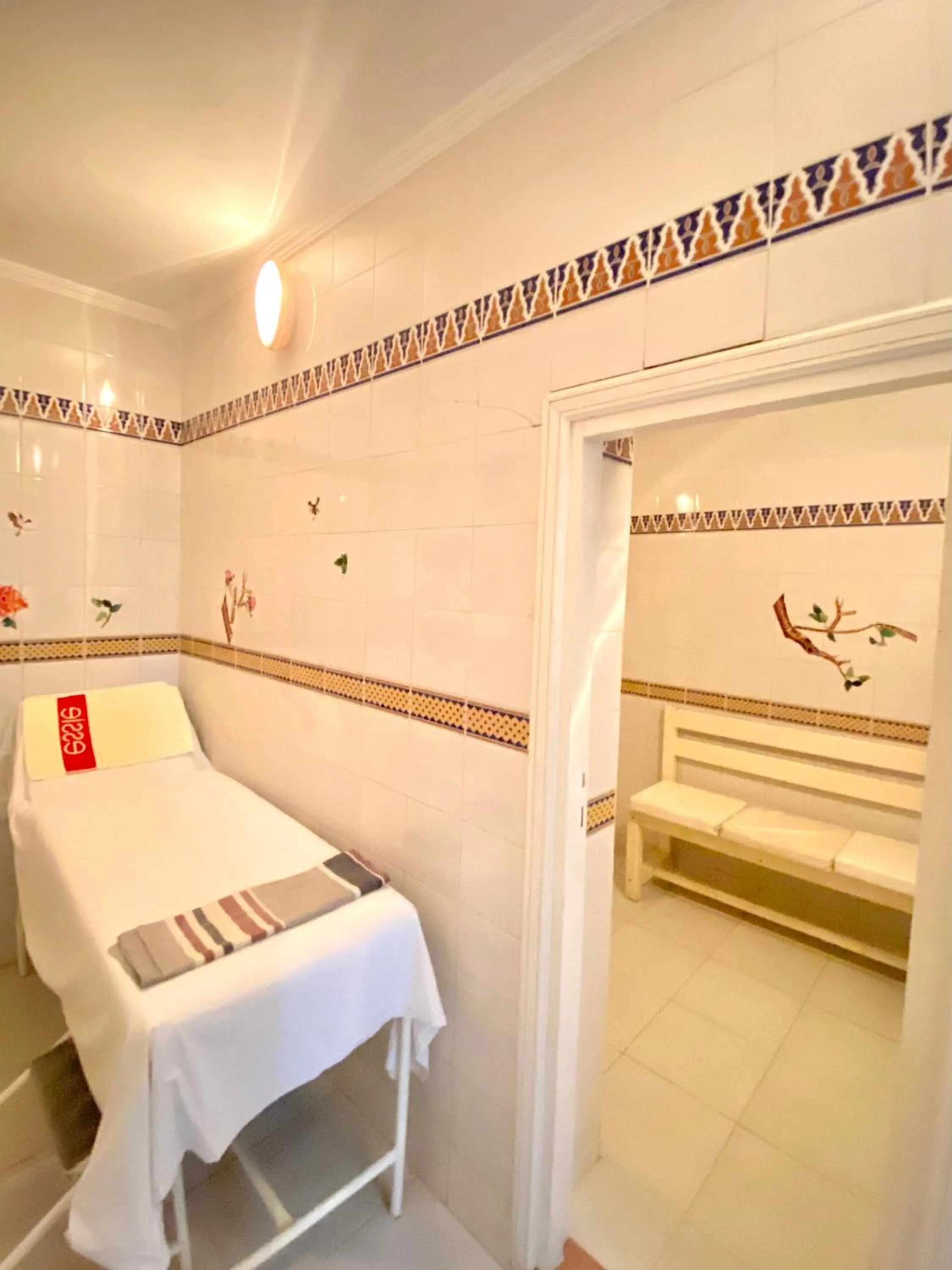 Sauna, Bed in Riad Baddi