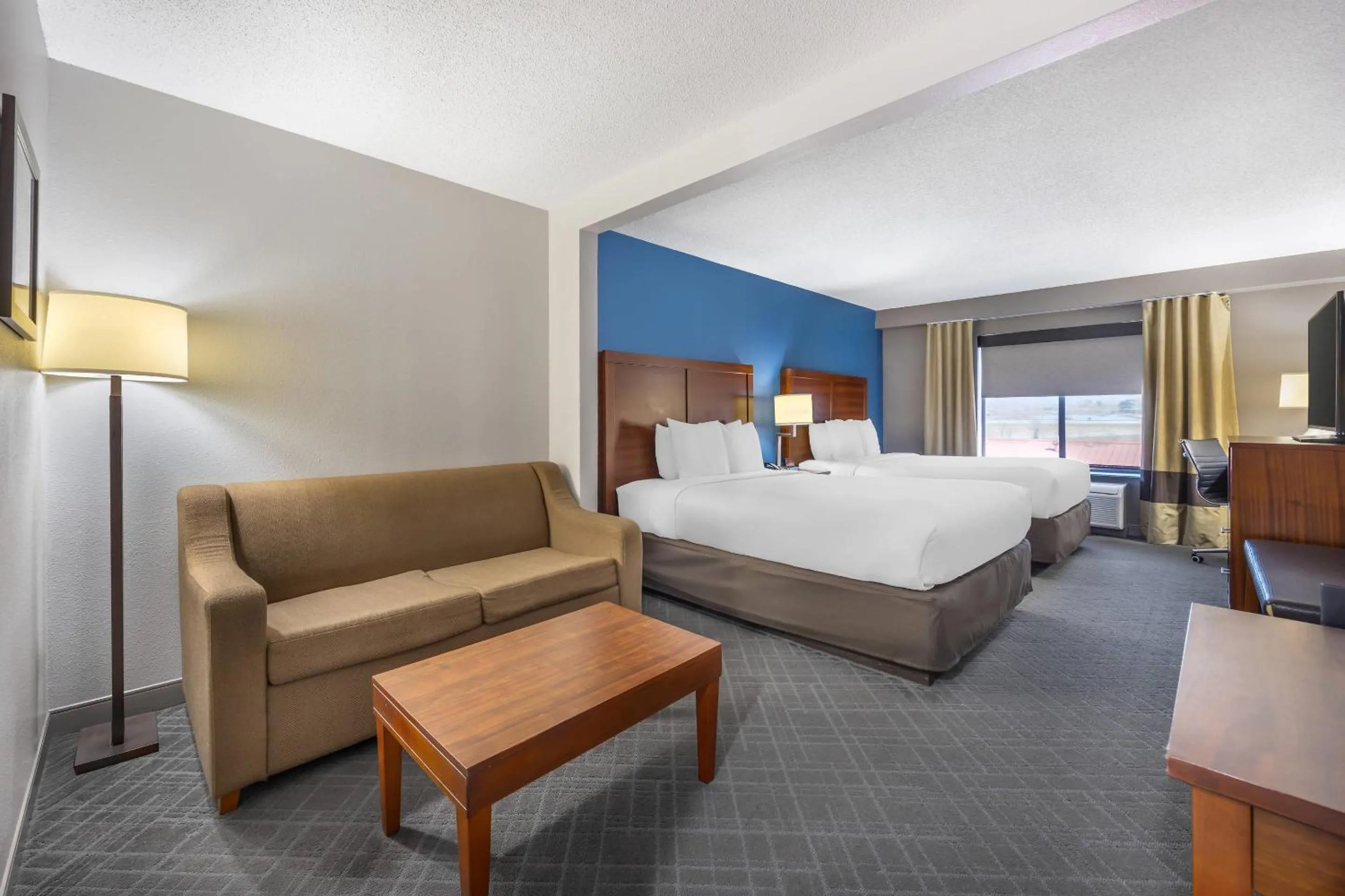 Bedroom, Bed in Comfort Inn & Suites Chattanooga West - Lookout Mountain