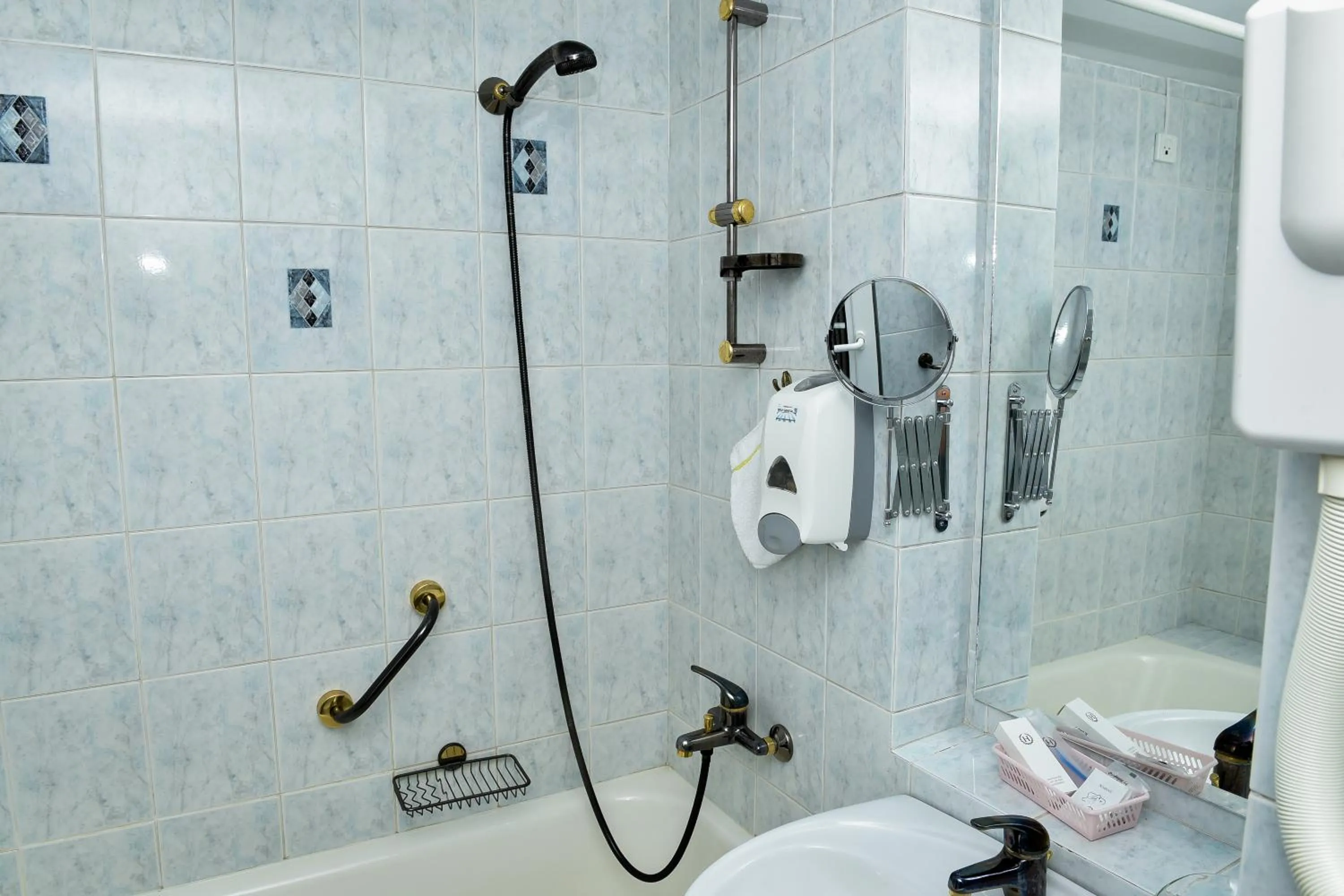 Bathroom in Hotel Carpati