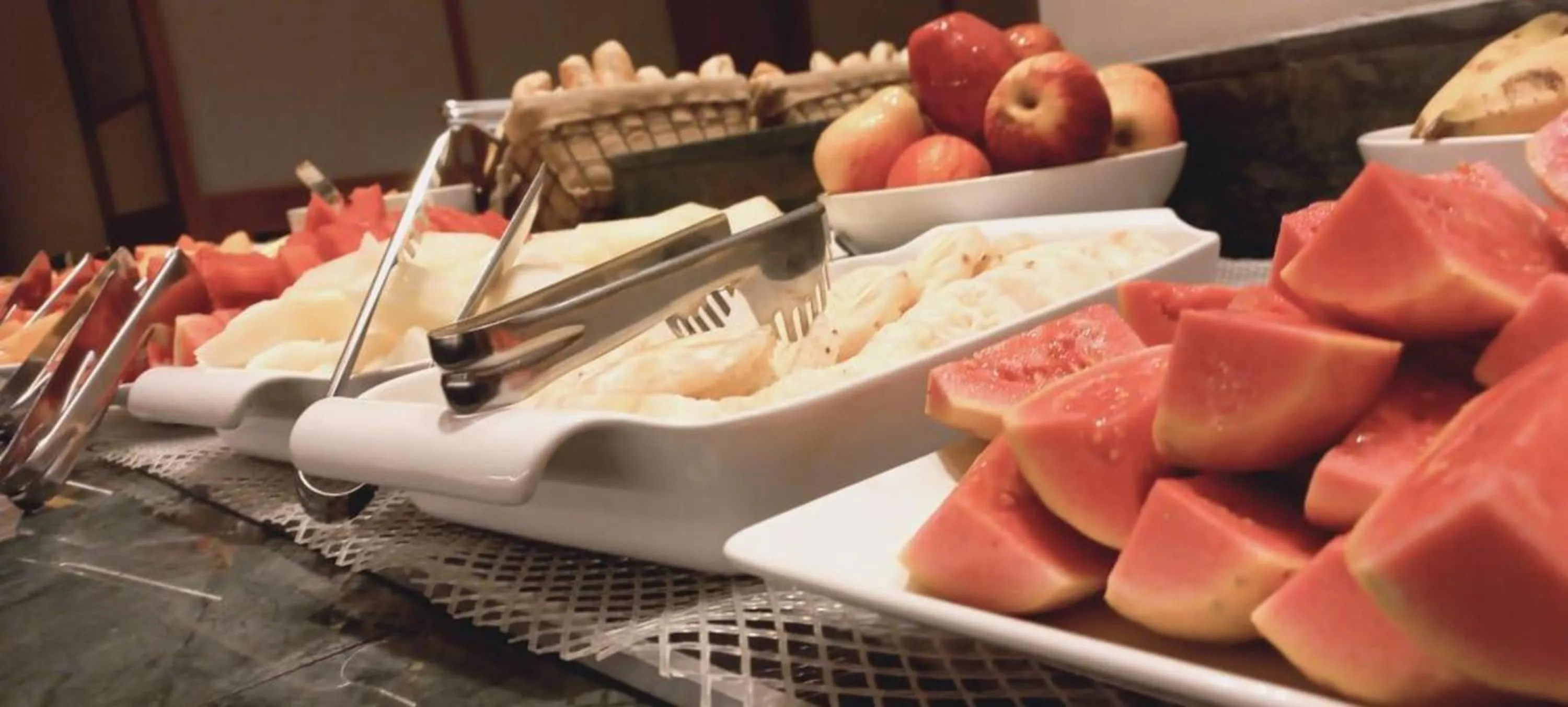 Breakfast in Regency Park Hotel