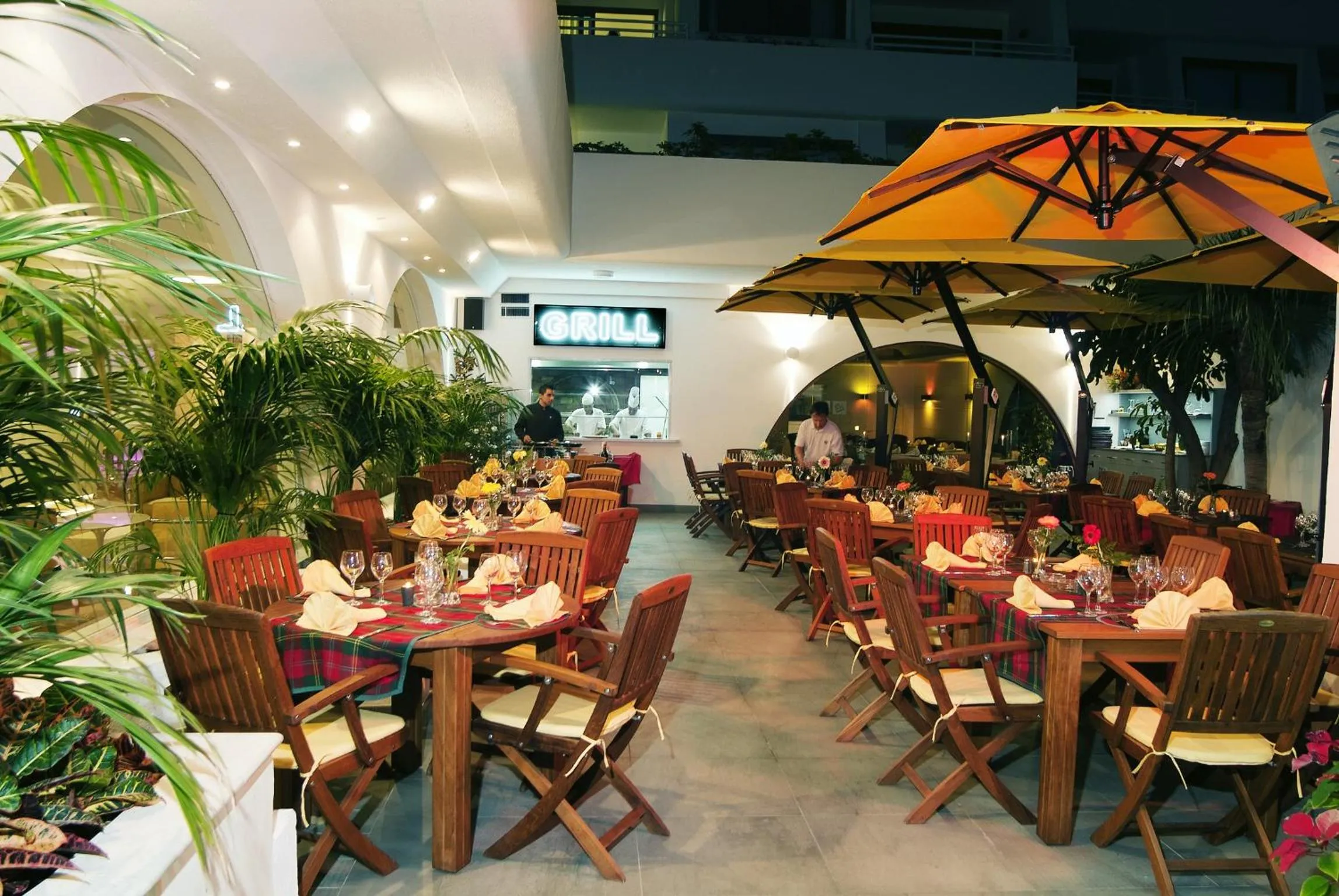 Restaurant/places to eat in El Greco