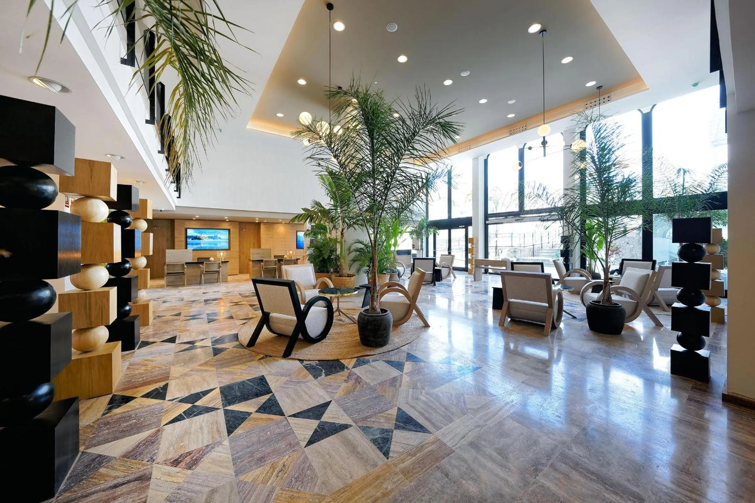 Lobby or reception in H10 Costa Mogán - Adults Only