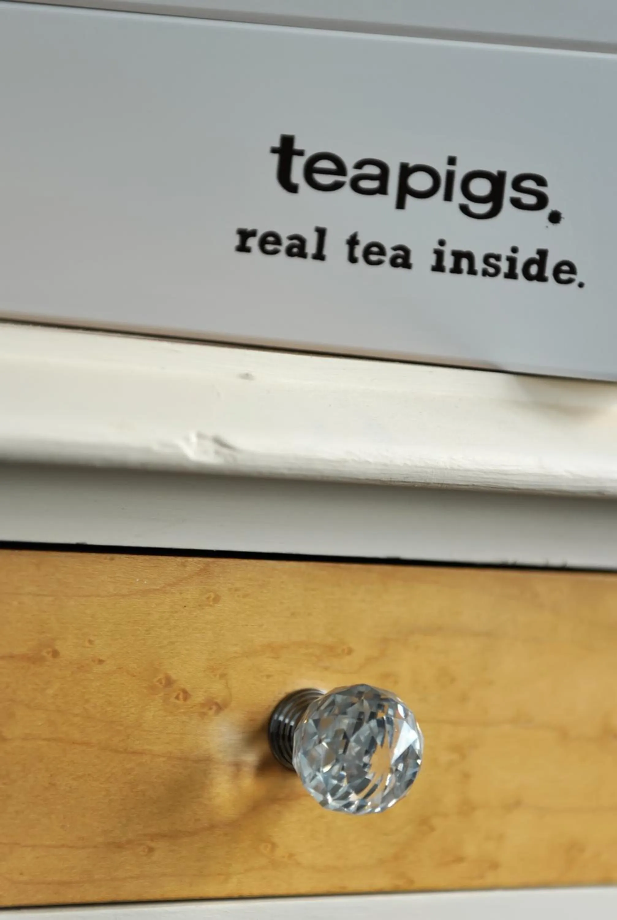 Coffee/tea facilities in Suenos Guesthouse