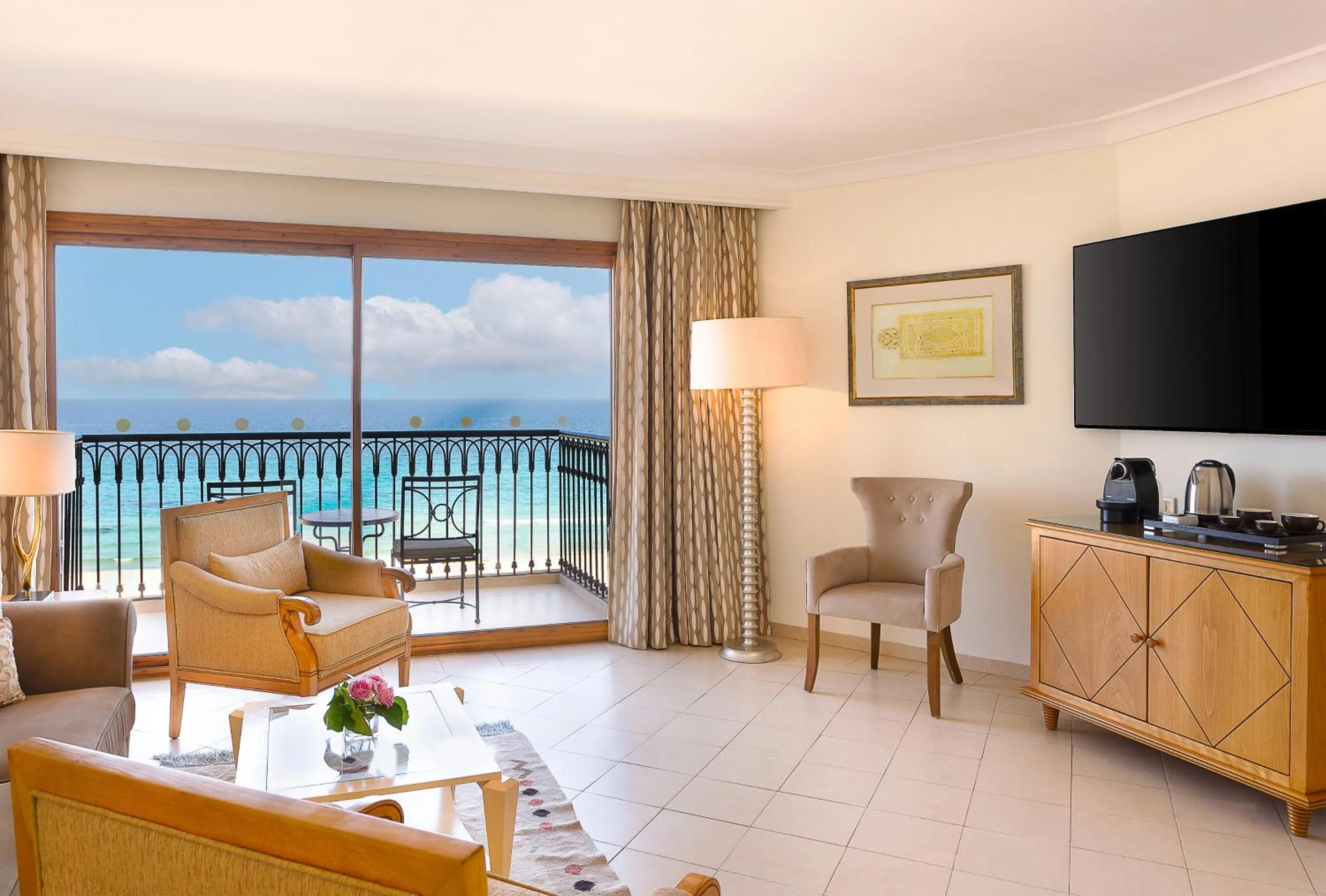 Coffee/tea facilities in Mövenpick Resort & Marine Spa Sousse