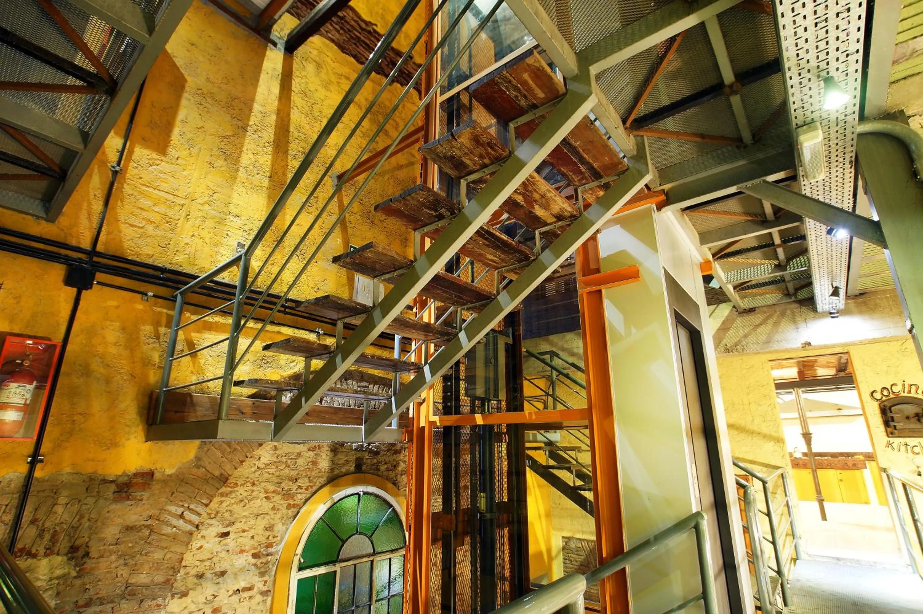 Night in Hotel Parada