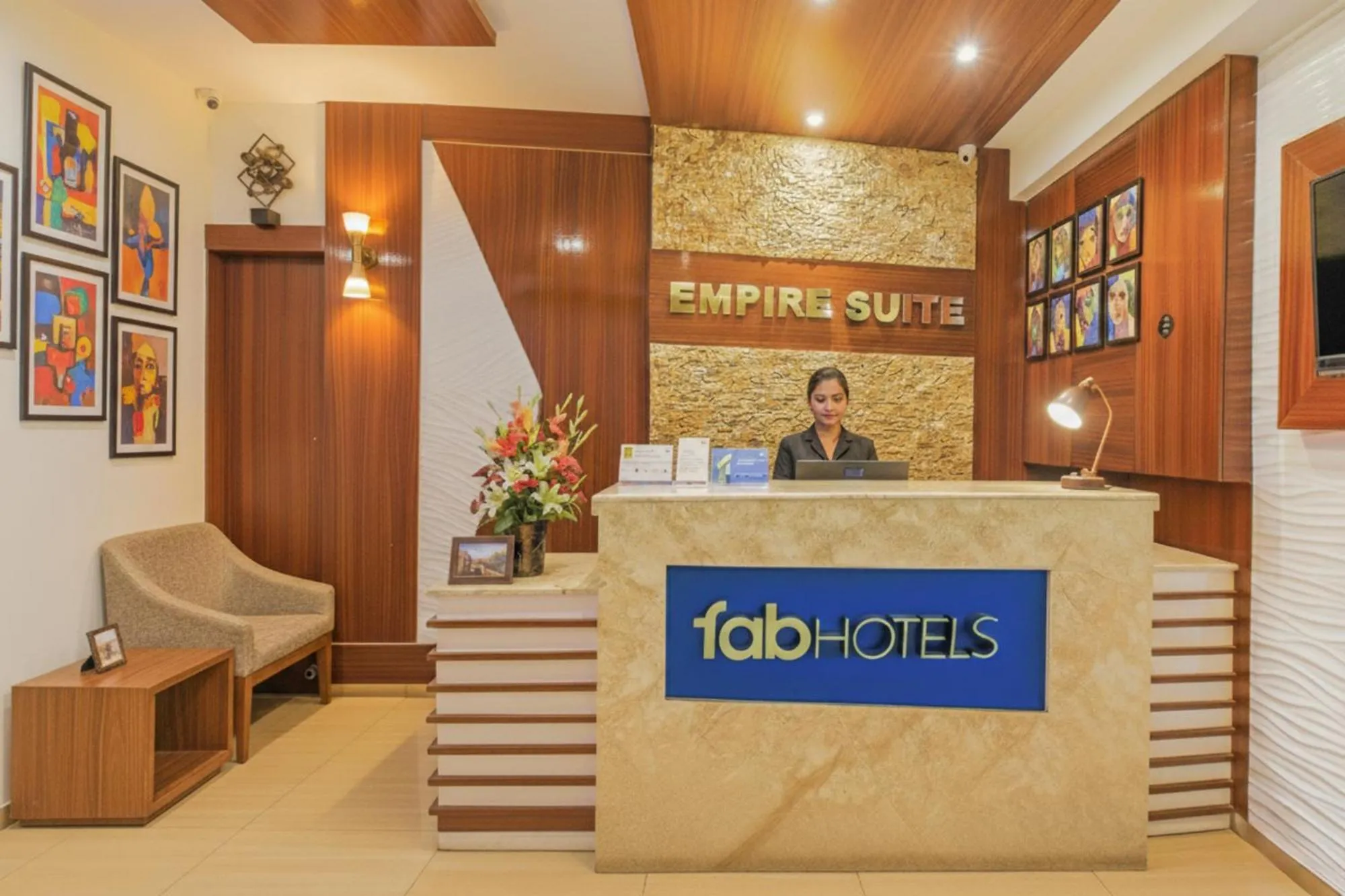 Lobby or reception in Via Empire Suite