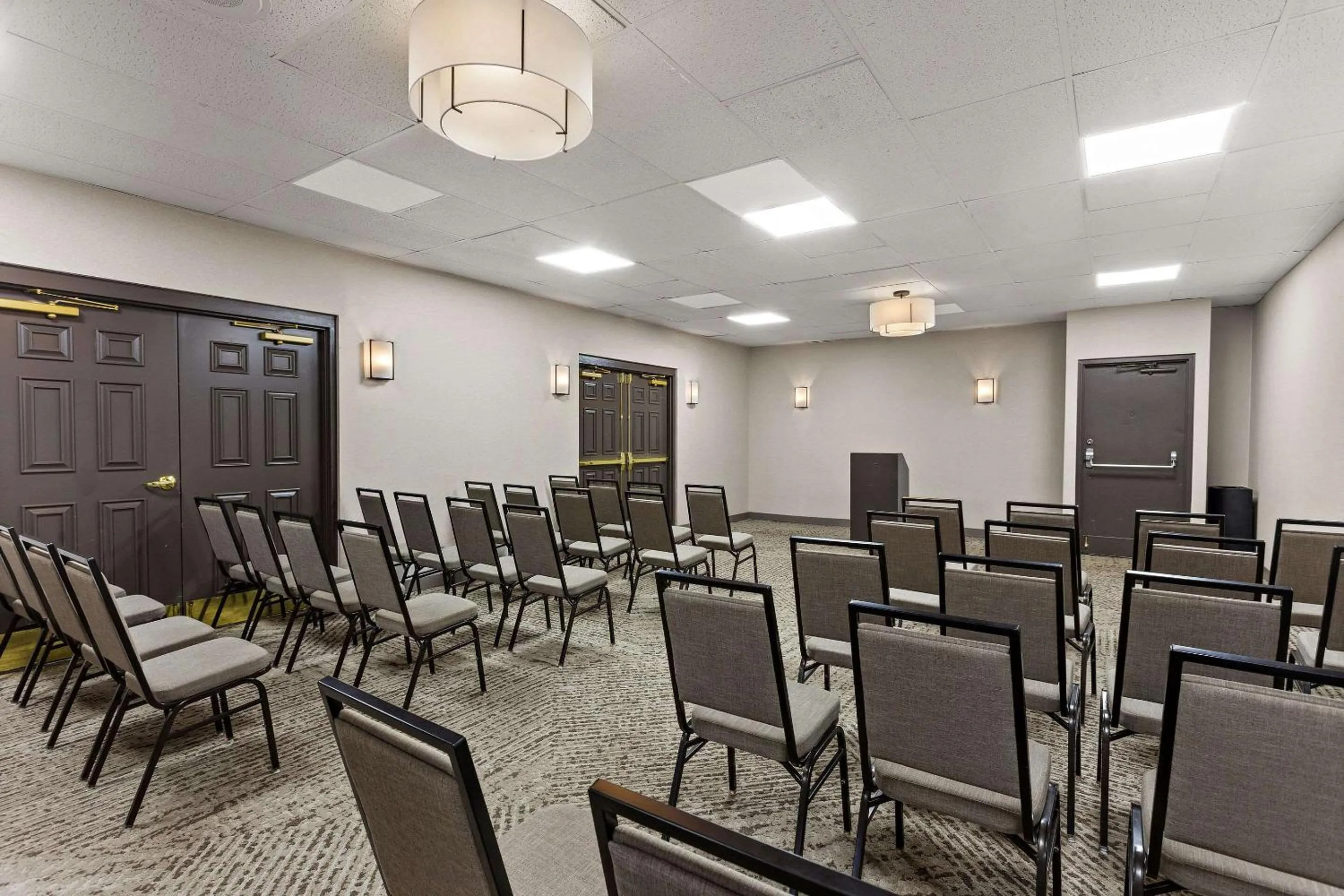 Meeting/conference room in Wingate by Wyndham South Bend - Notre Dame