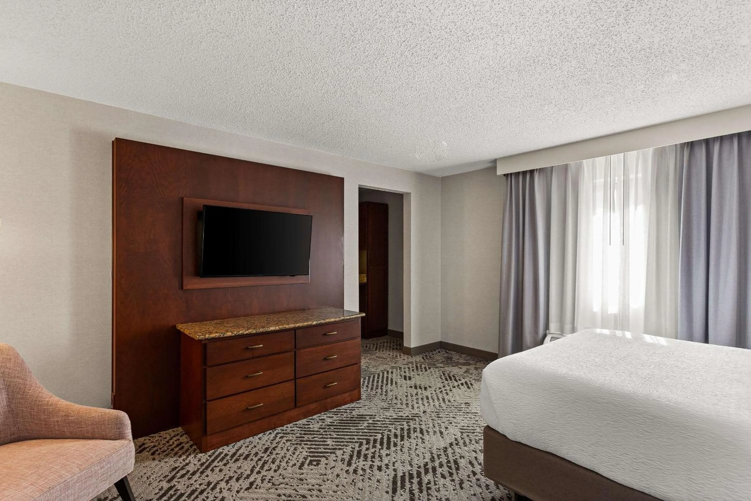 Bedroom, Bed in Wingate by Wyndham South Bend - Notre Dame