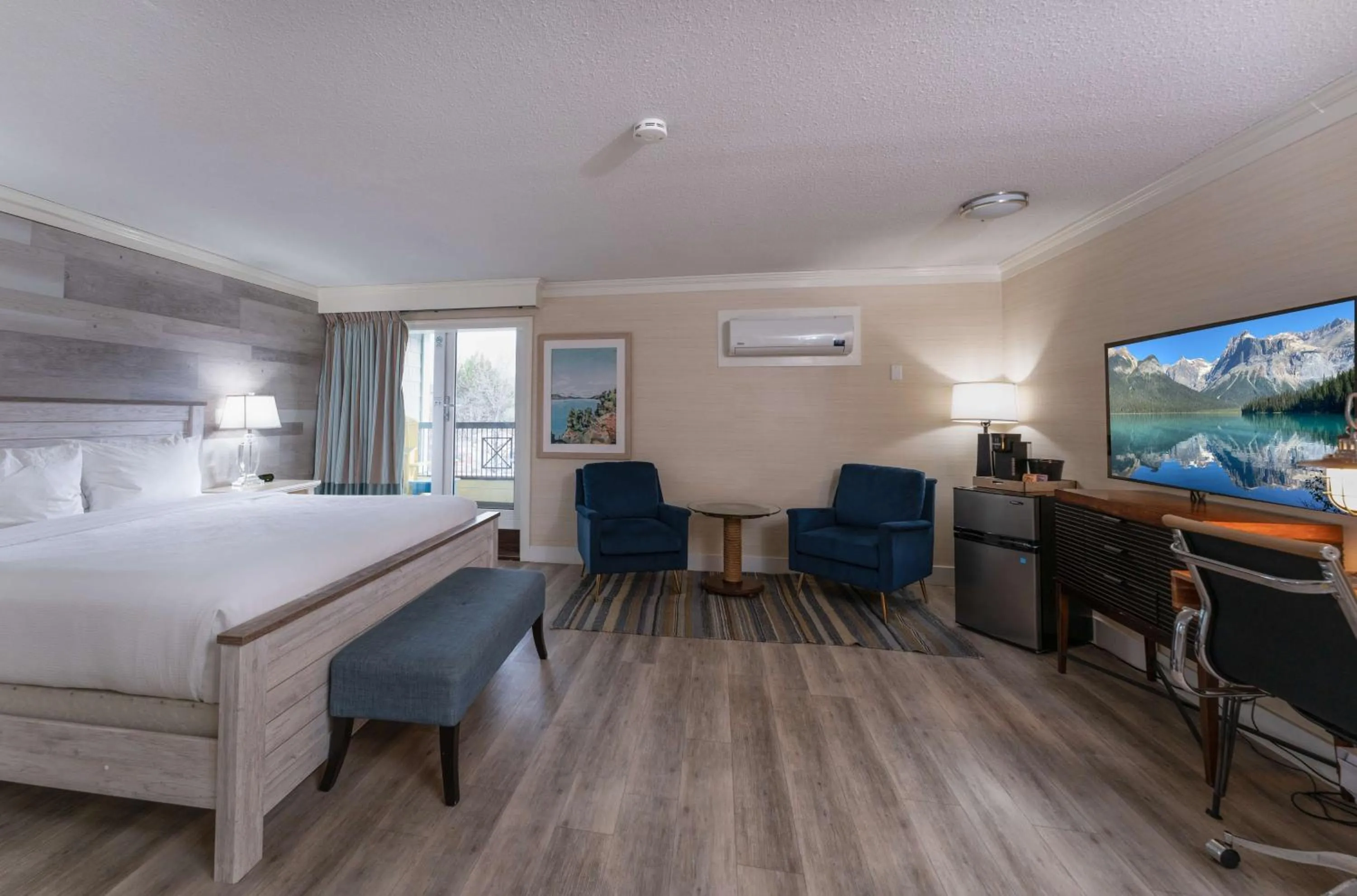 Bedroom, Bed in Prestige Beach House, WorldHotels Crafted