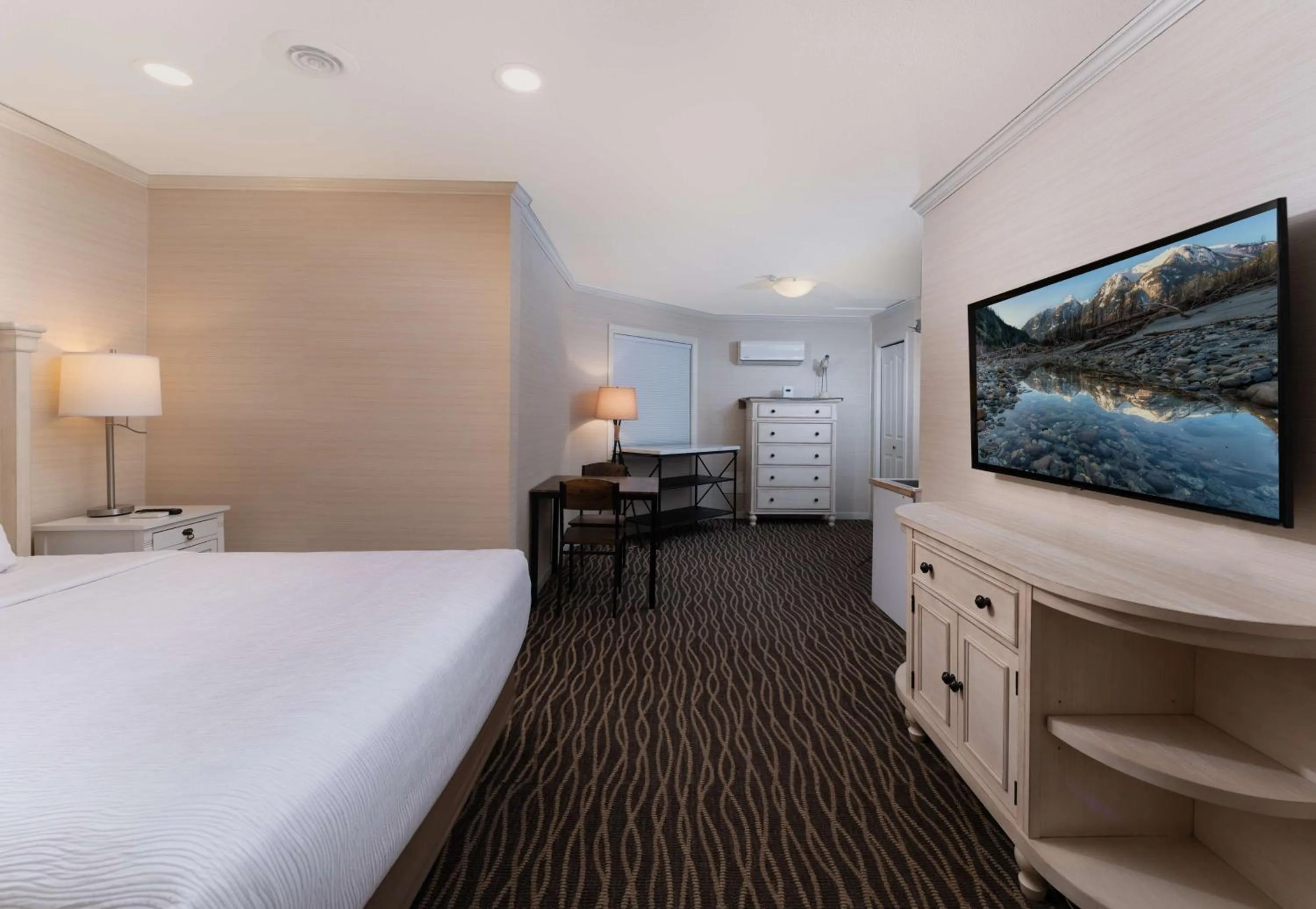 Bedroom, Bed in Prestige Beach House, WorldHotels Crafted