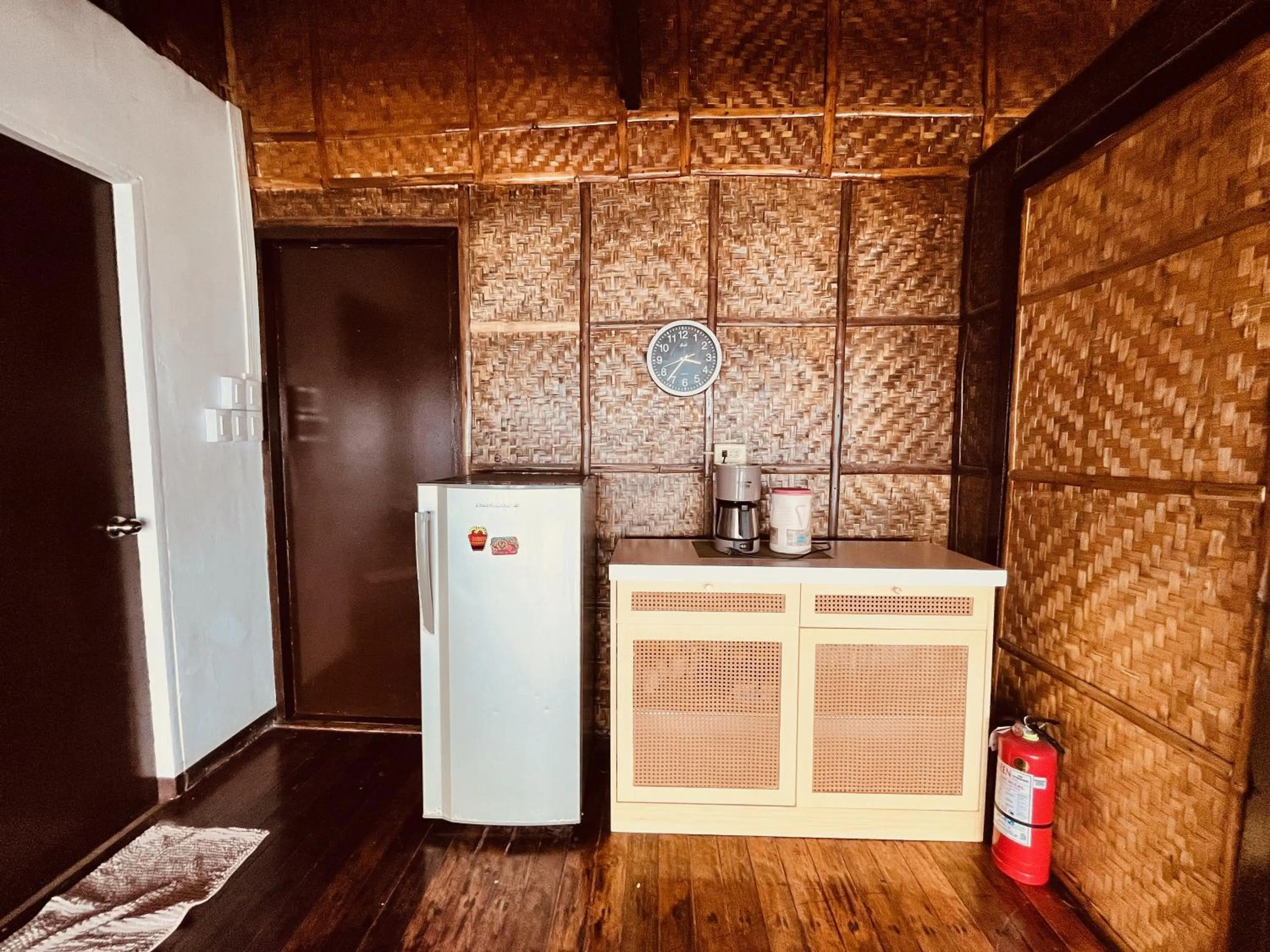 Coffee/tea facilities in Villa Milagros Dive Inn Anilao