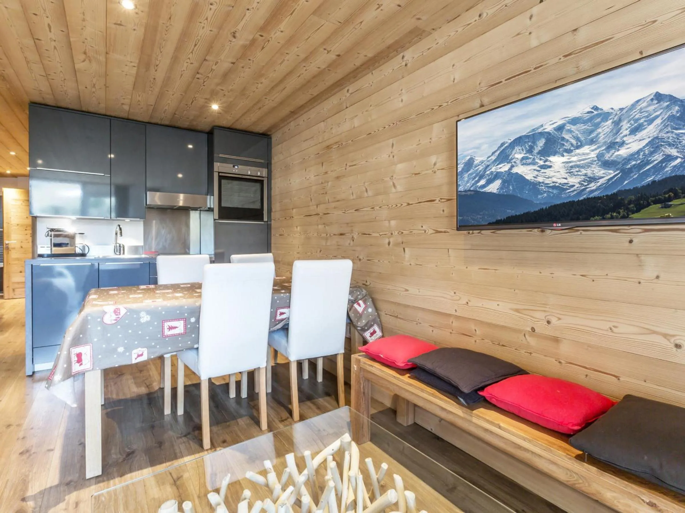 Appartement cosy, pied de piste, cheminée, animaux admis - FR-1-304-153