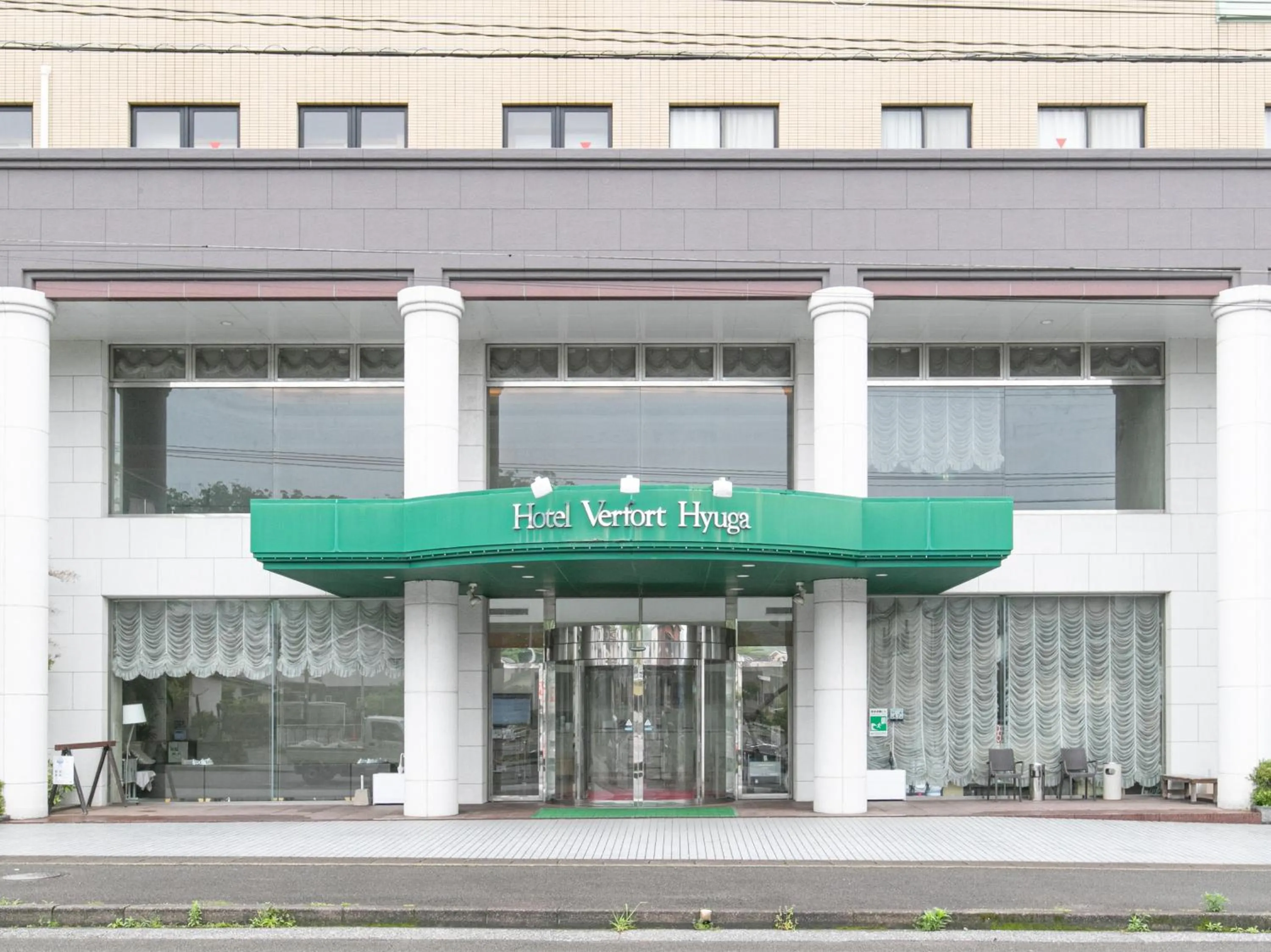 Property building in Hotel Verfort Hyuga