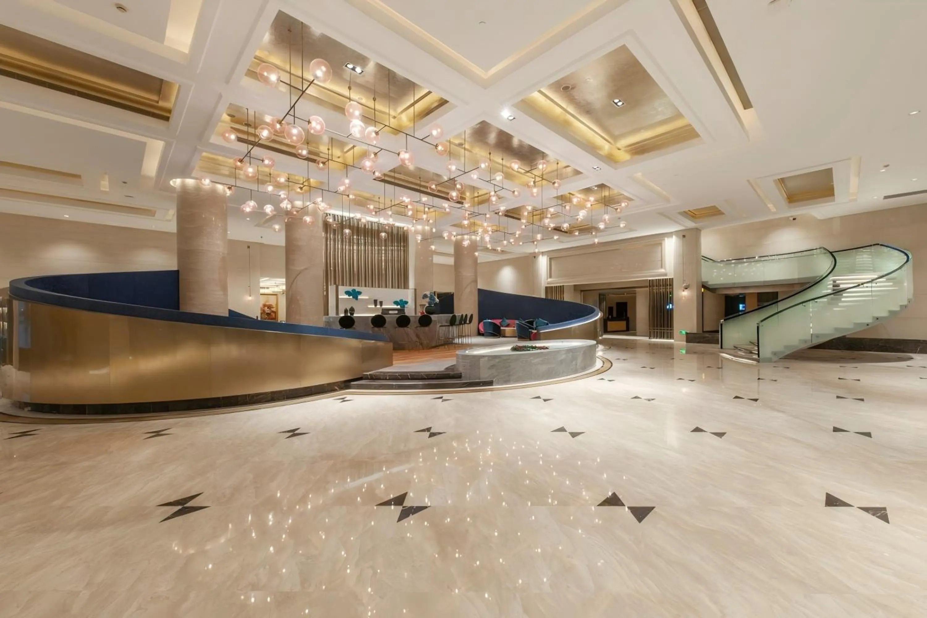 Lobby or reception in Shanghai Baixia Pagoda Hotel