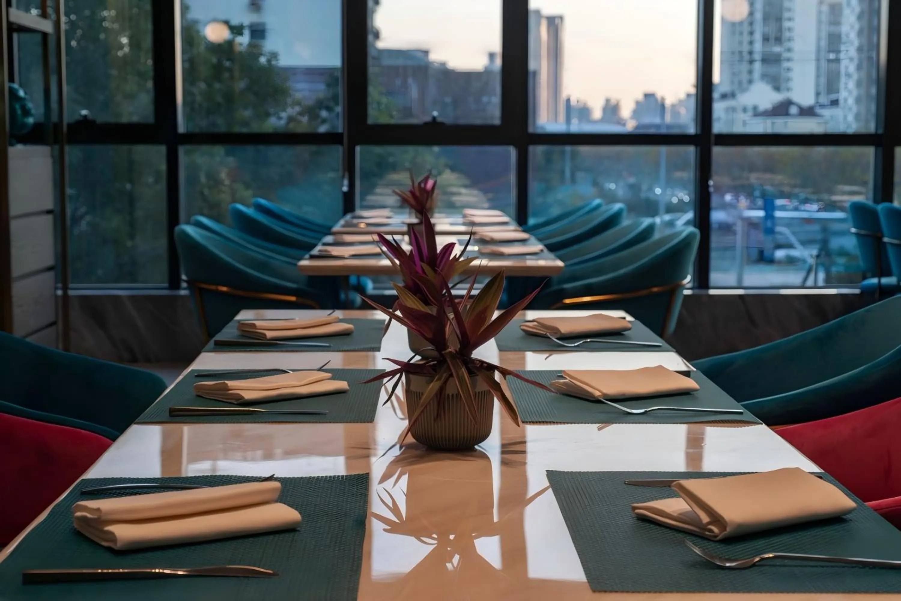 Restaurant/places to eat in Shanghai Baixia Pagoda Hotel