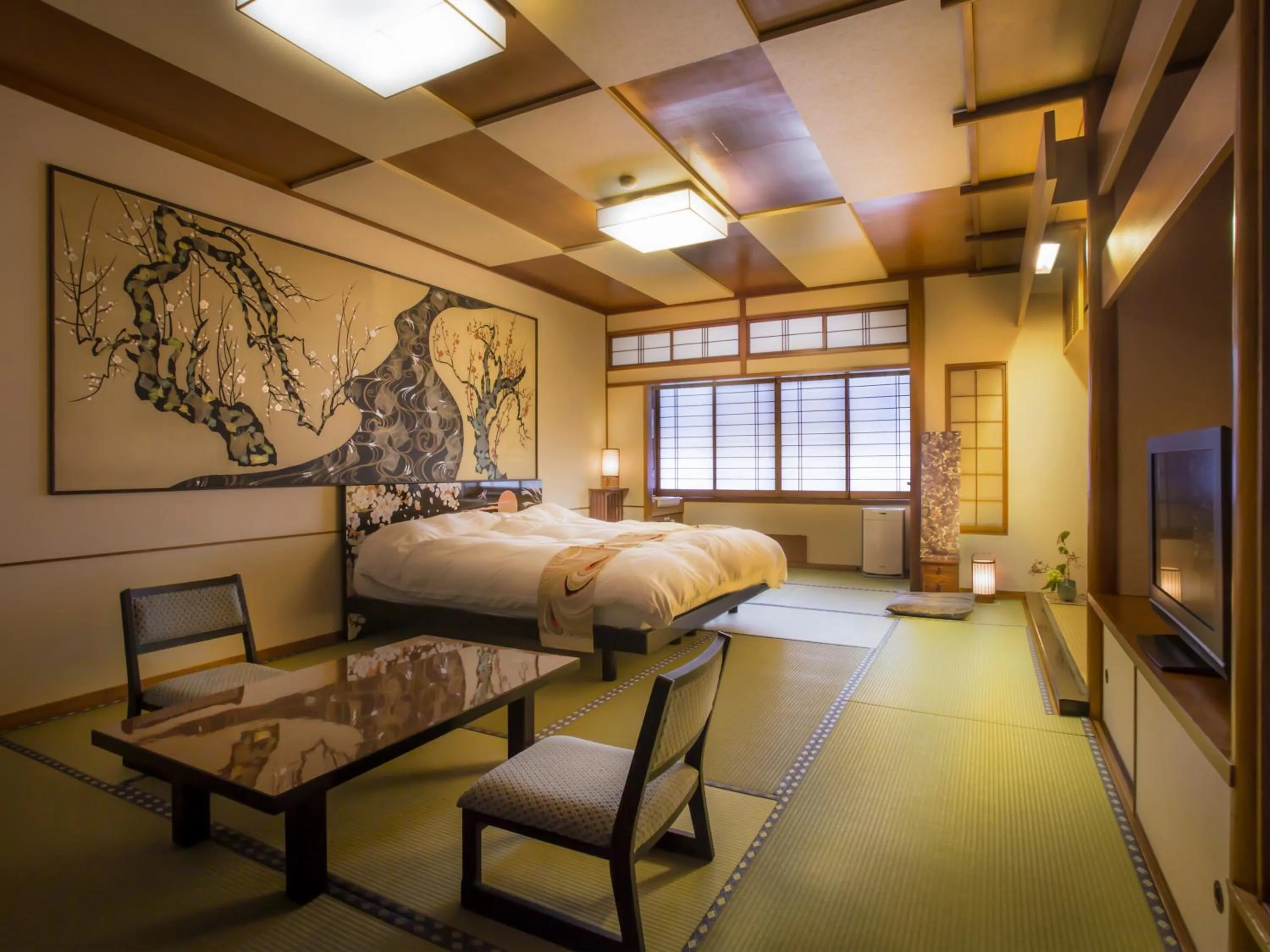 Photo of the whole room, Bed in Kinosaki Onsen Hanakouji Saigetsu