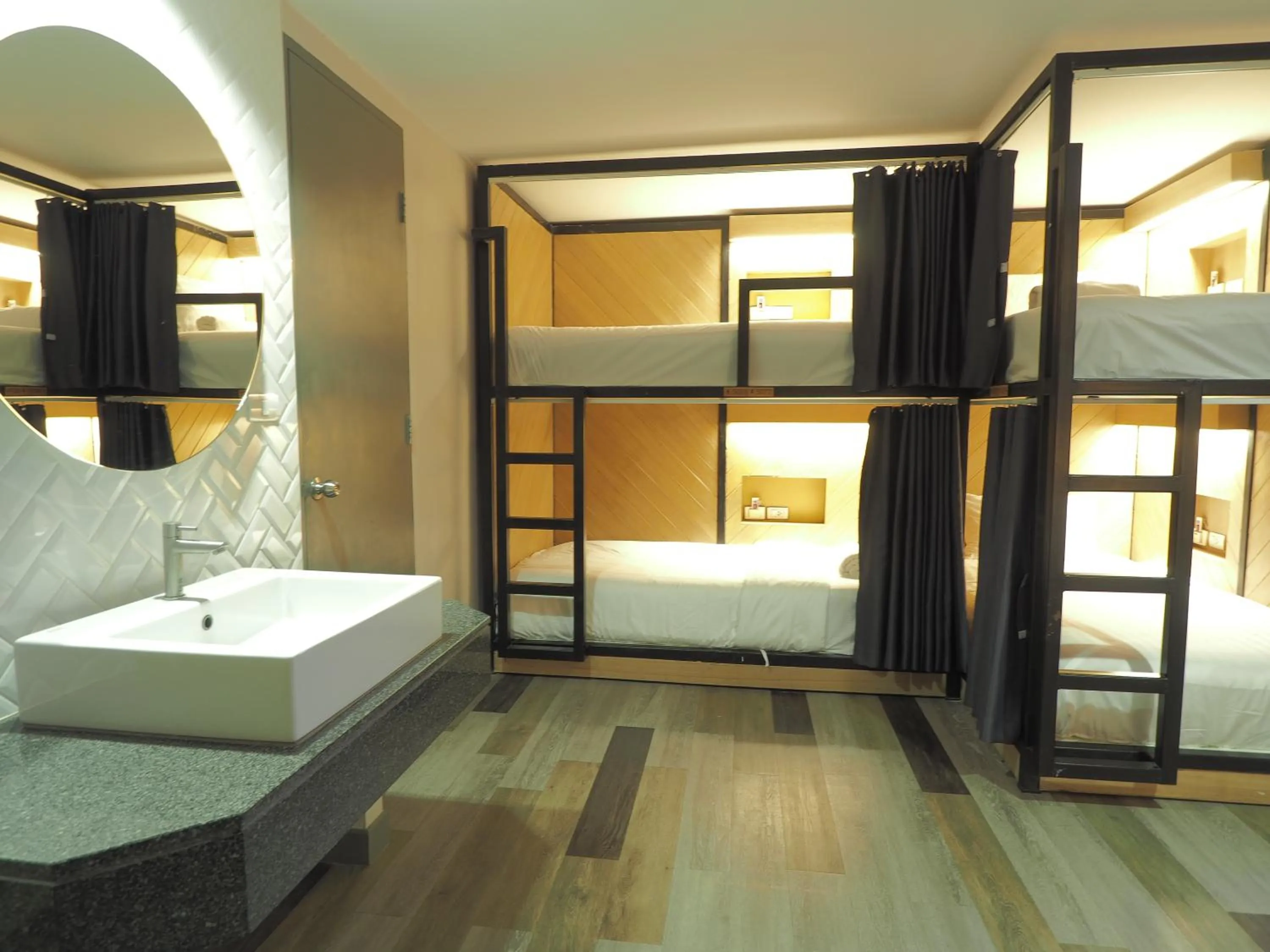 Bedroom, Bed in Alfresco Phuket Hotel