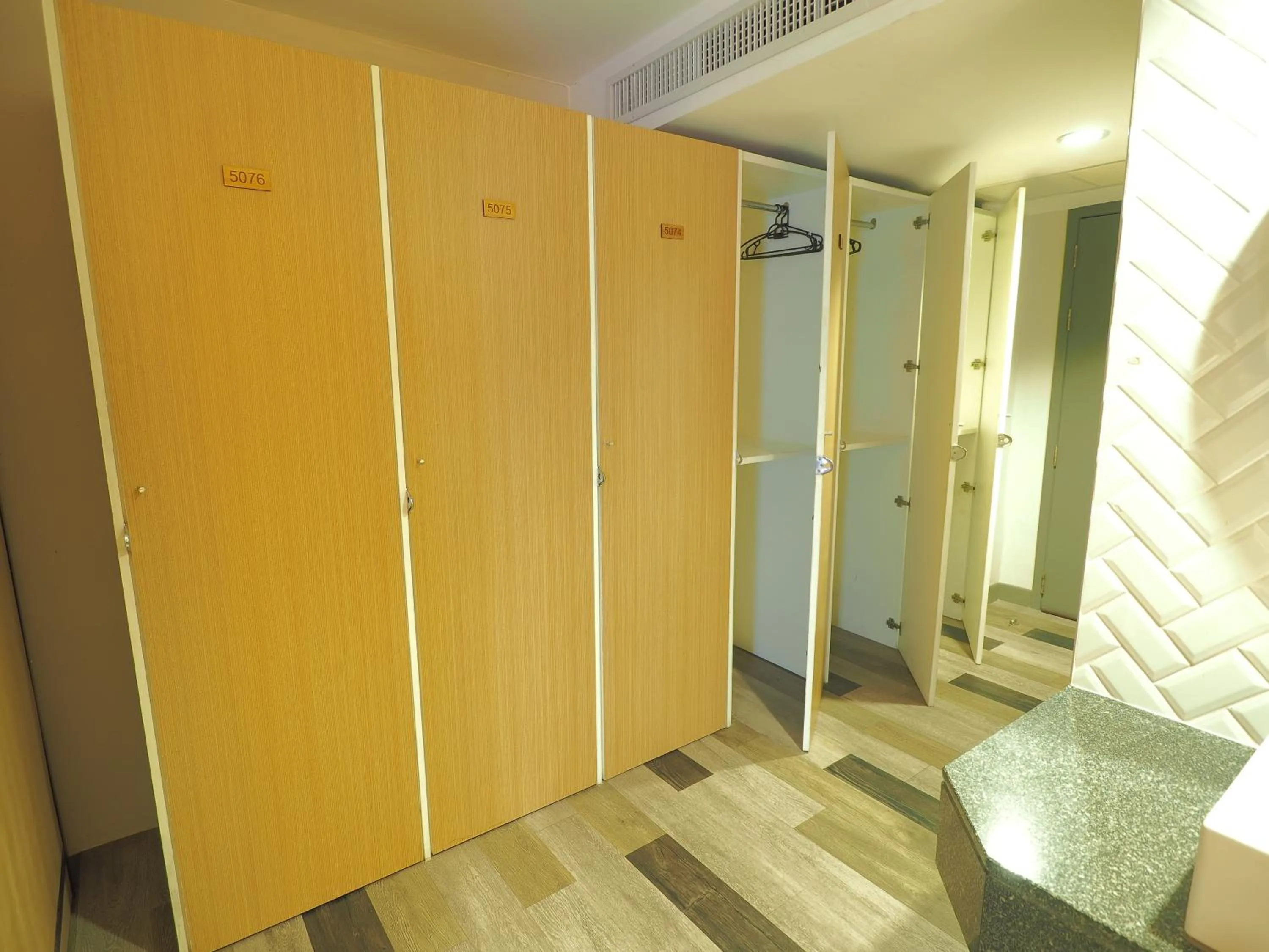 microwave in Alfresco Phuket Hotel