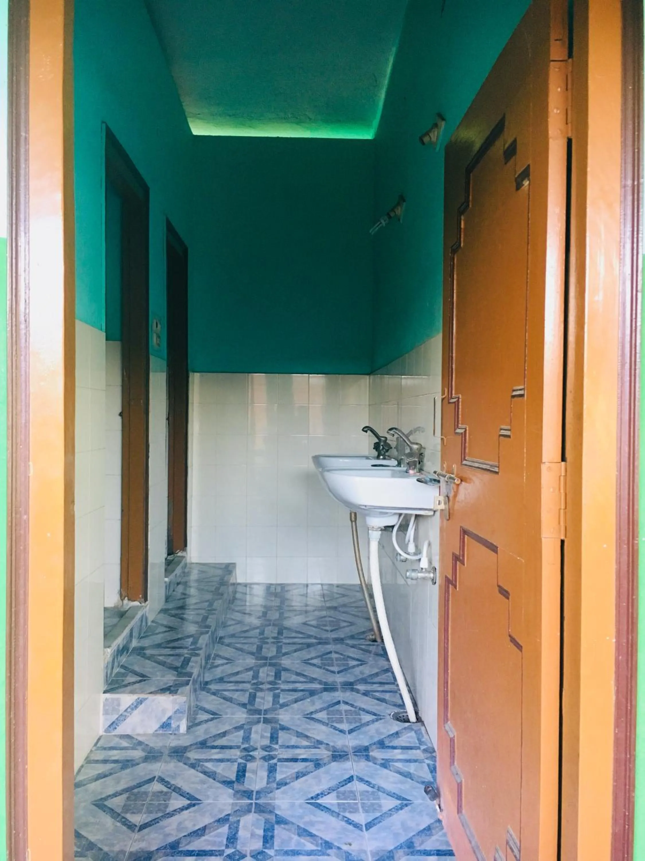 Double Room with Shared Toilet in Ansari House
